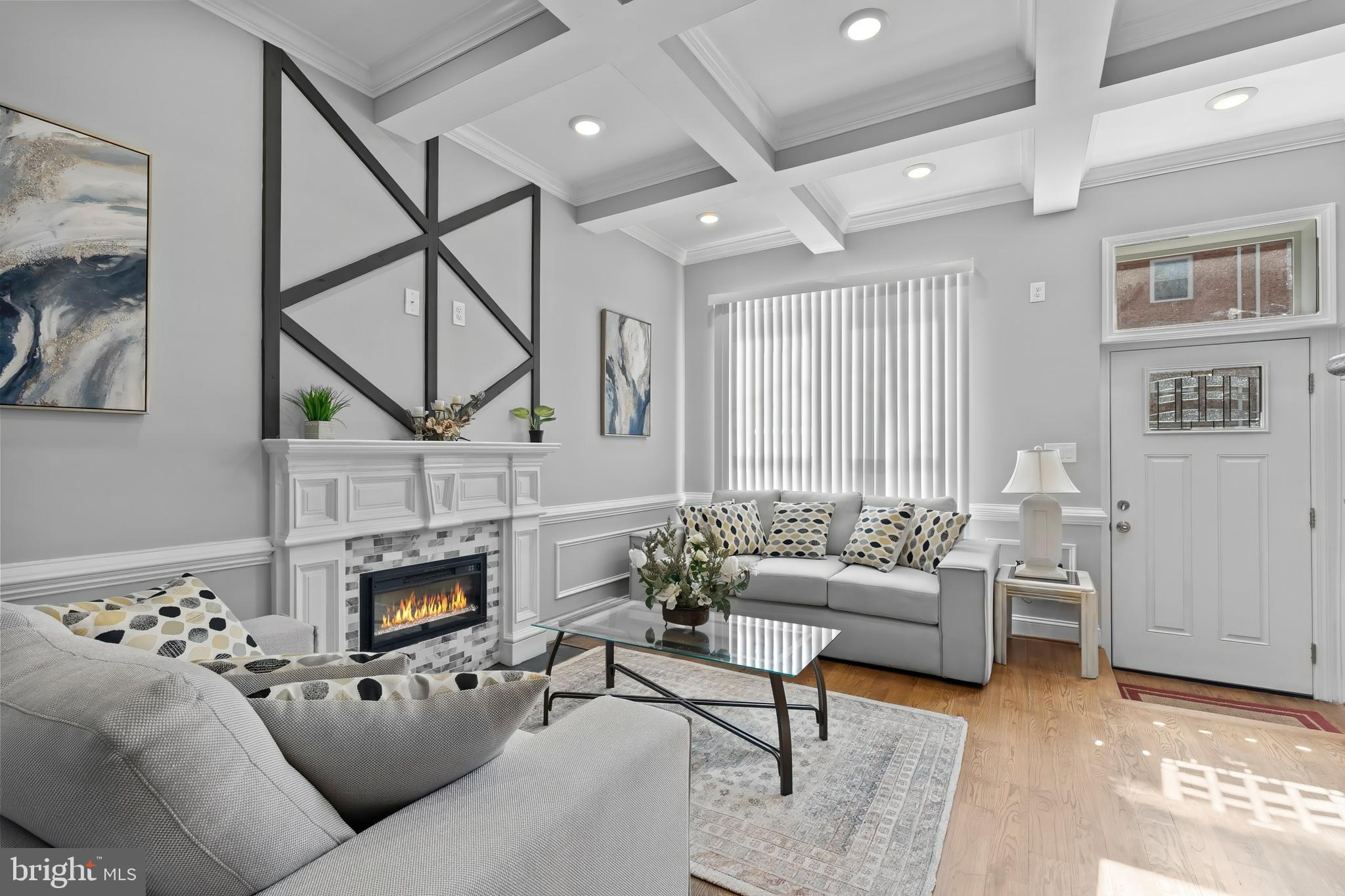 JOHNSTON SQUARE - Residential