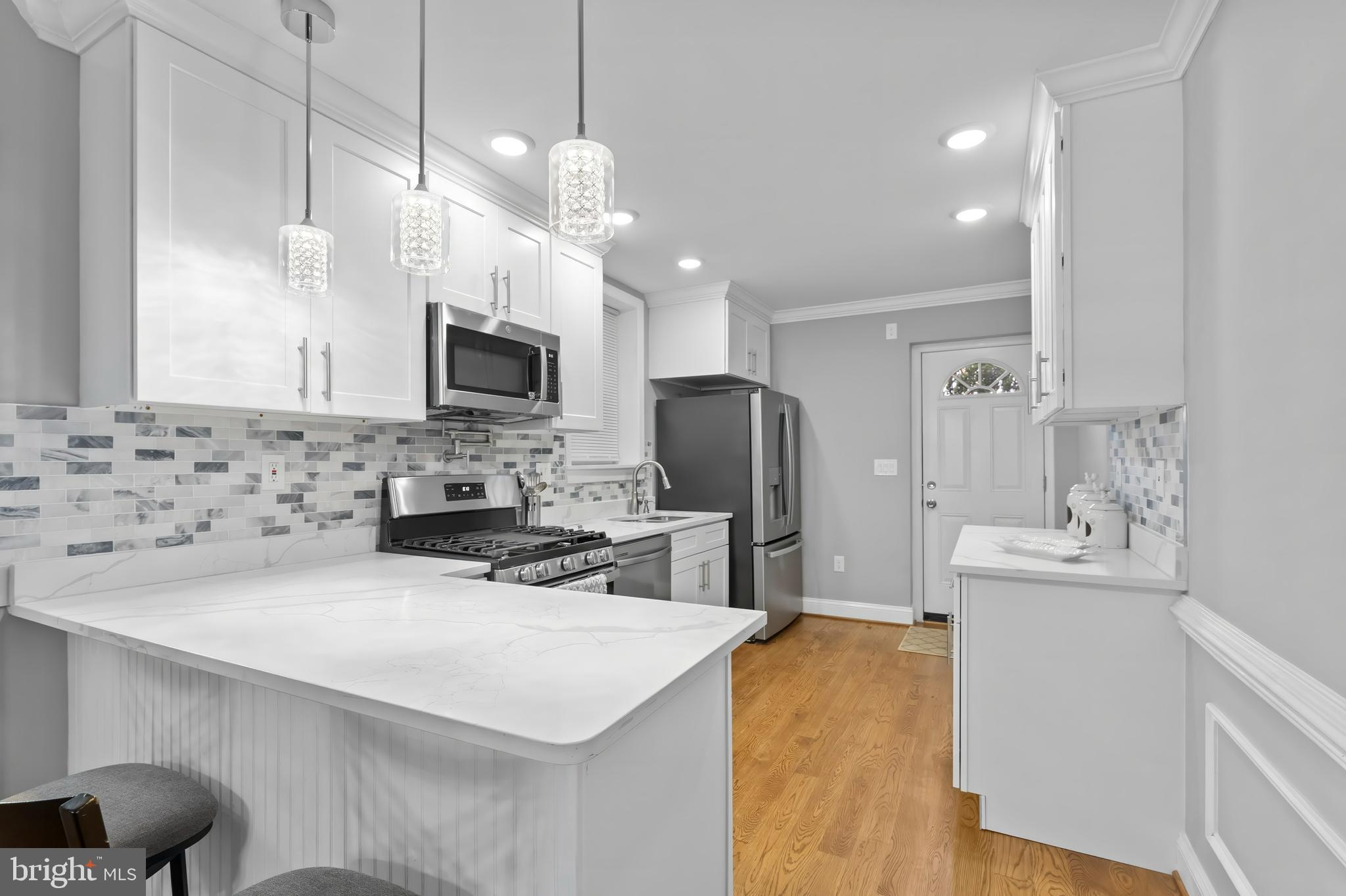 JOHNSTON SQUARE - Residential