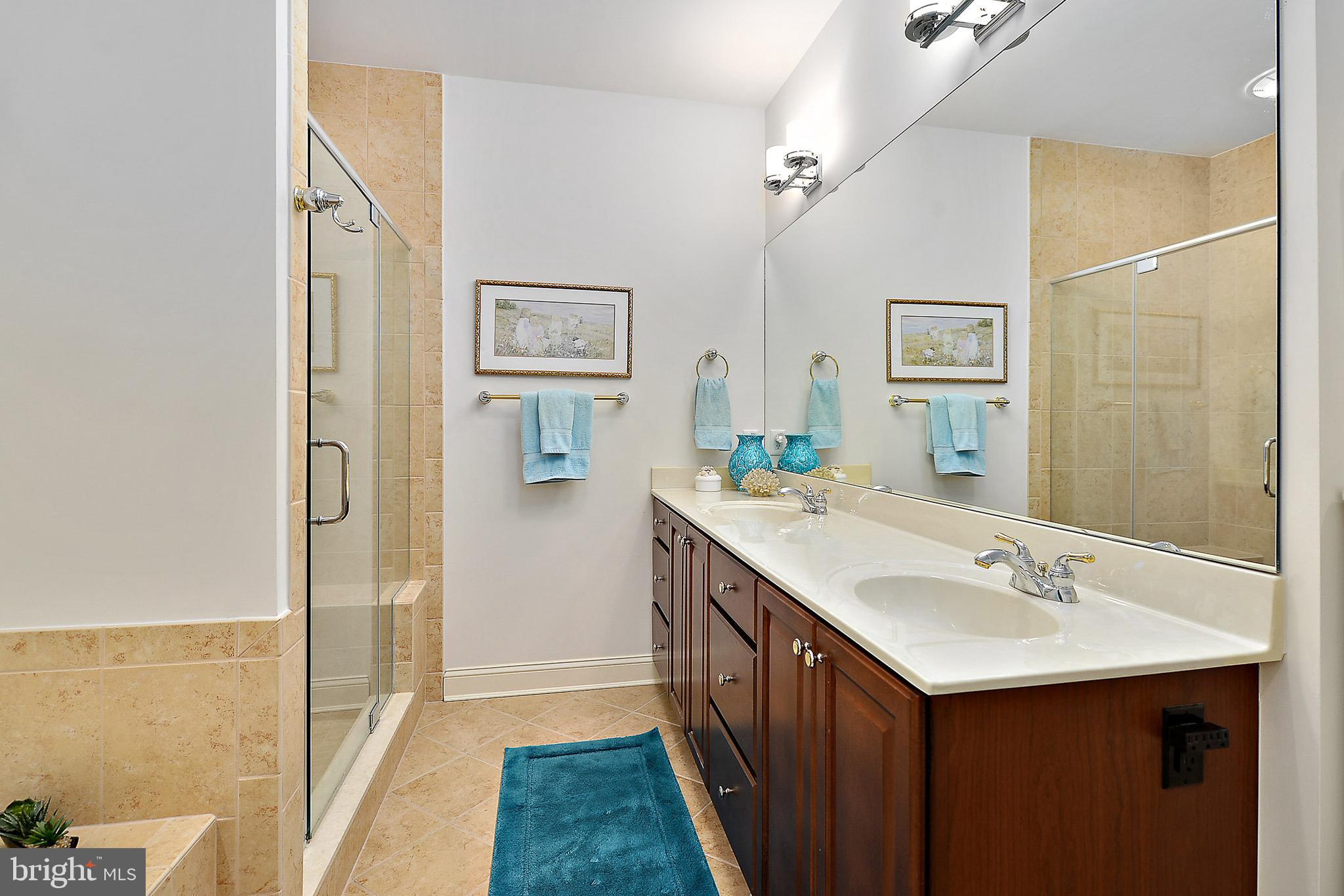 SUMMERS GATE - Residential