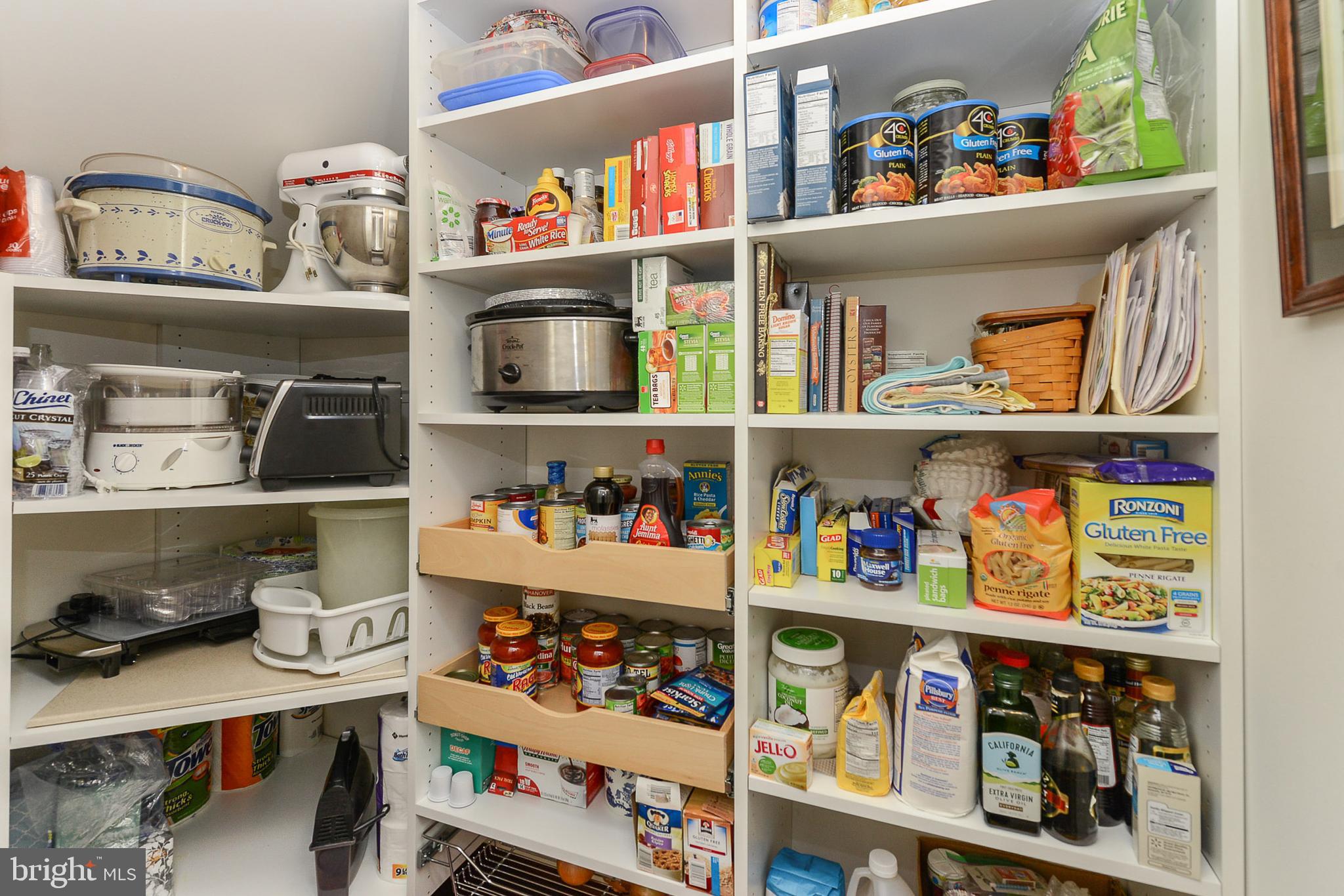 SUMMERS GATE - Residential