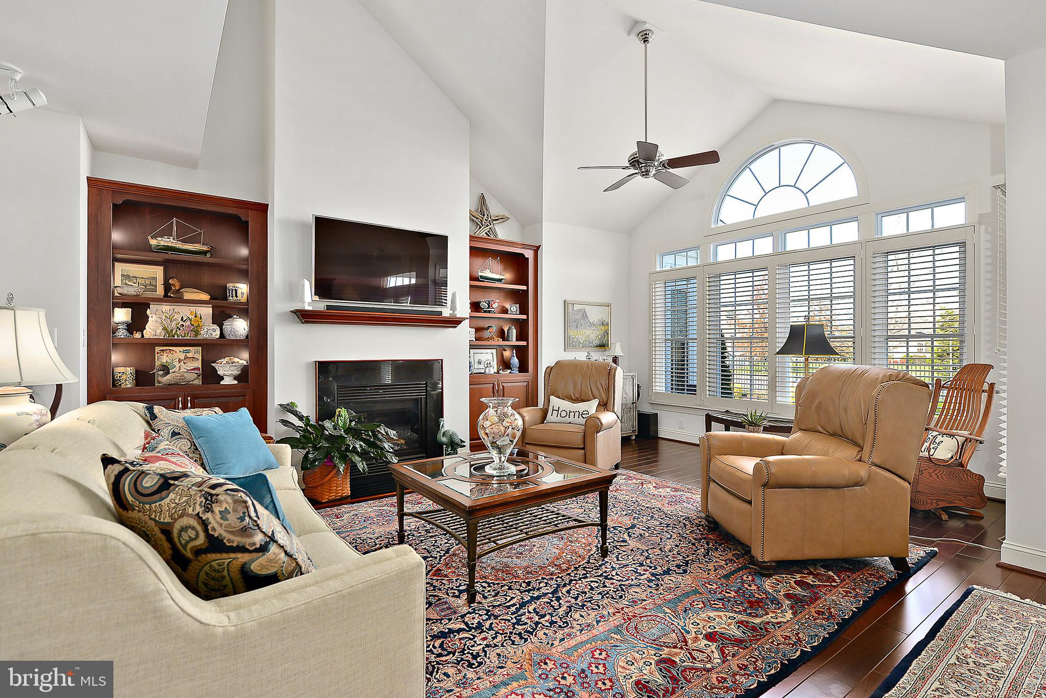 SUMMERS GATE - Residential