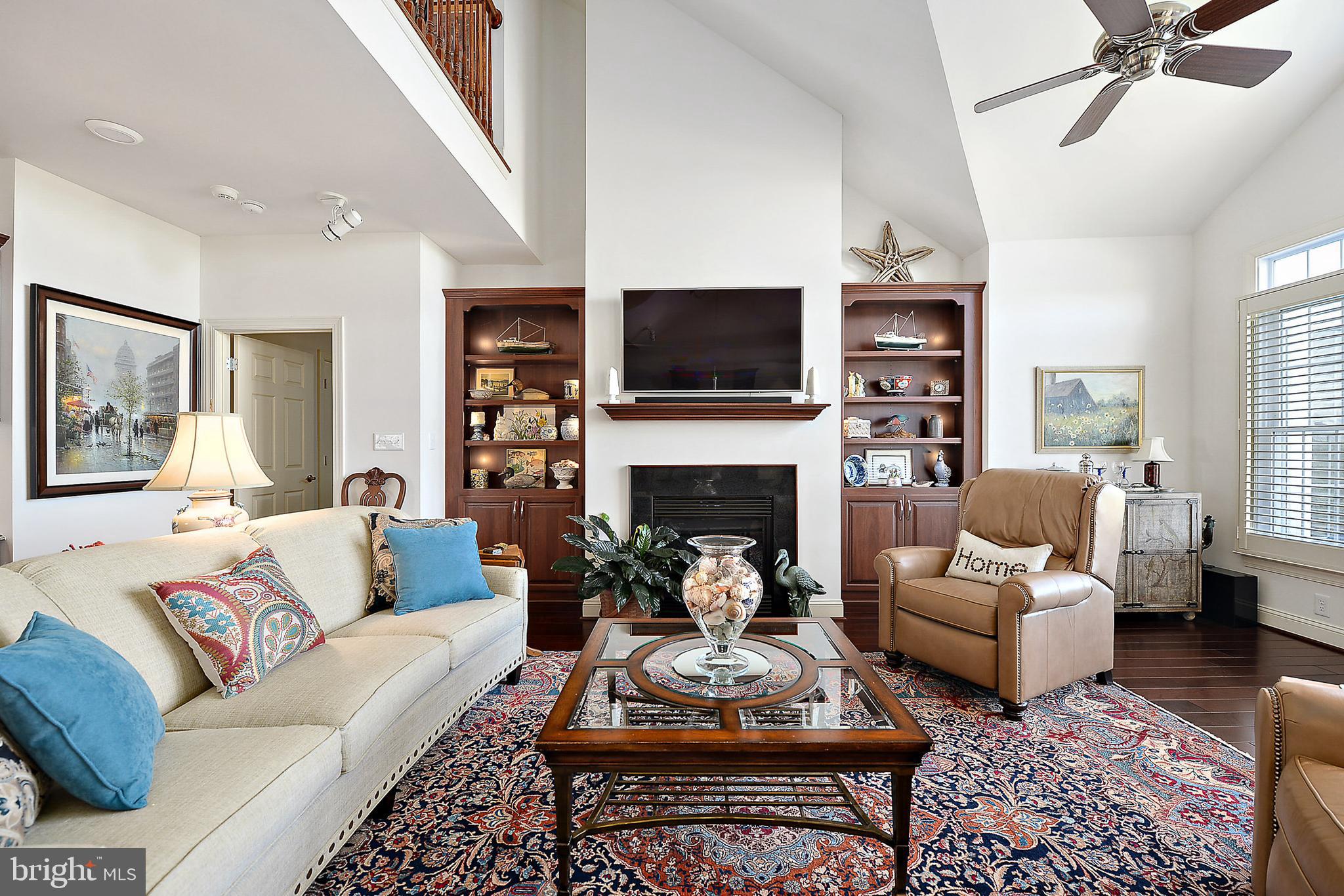 SUMMERS GATE - Residential