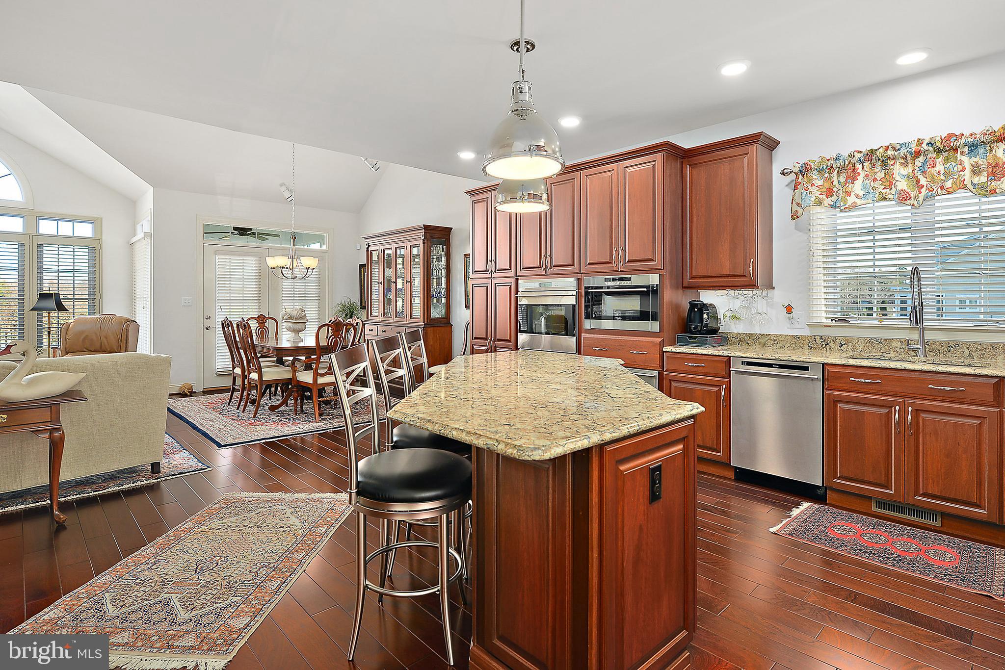 SUMMERS GATE - Residential