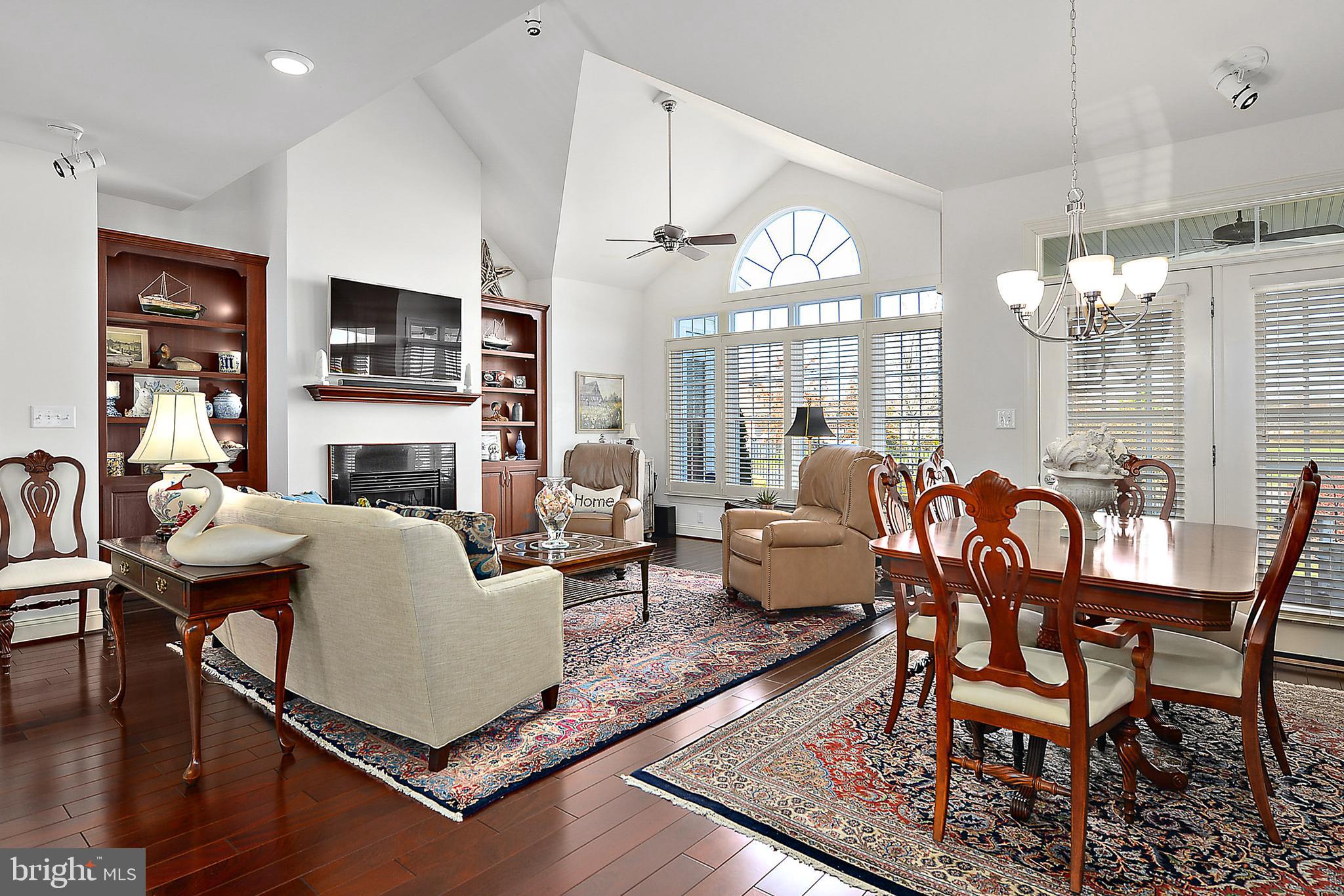 SUMMERS GATE - Residential