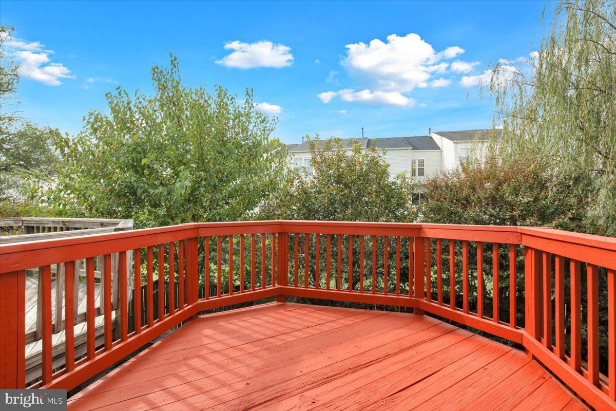 SOUTH RIDING - Residential Lease