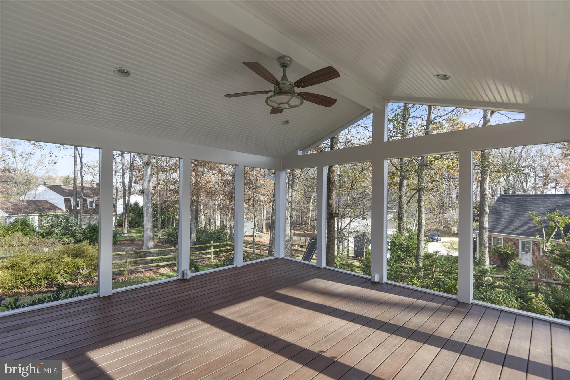 MONTGOMERY SQUARE - Residential