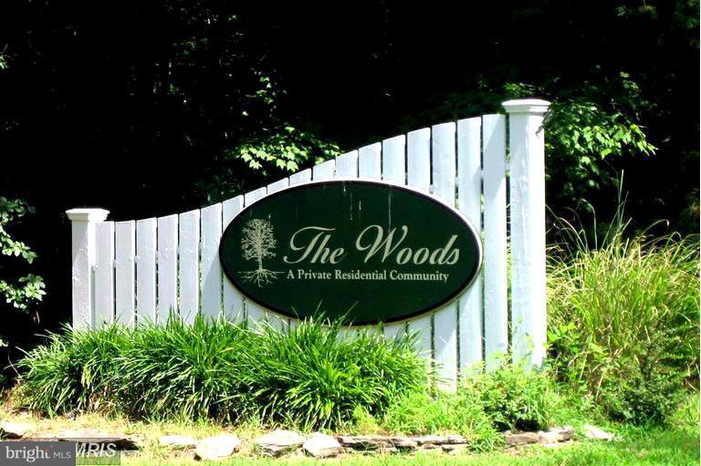 THE WOODS - Residential