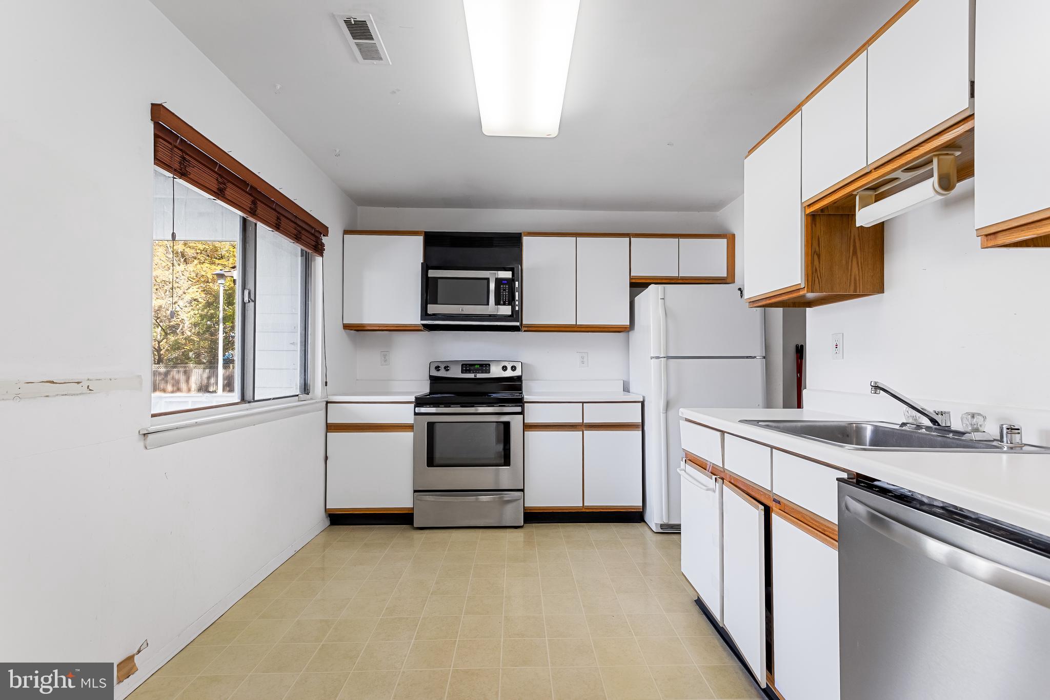 CEDAR RIDGE - Residential