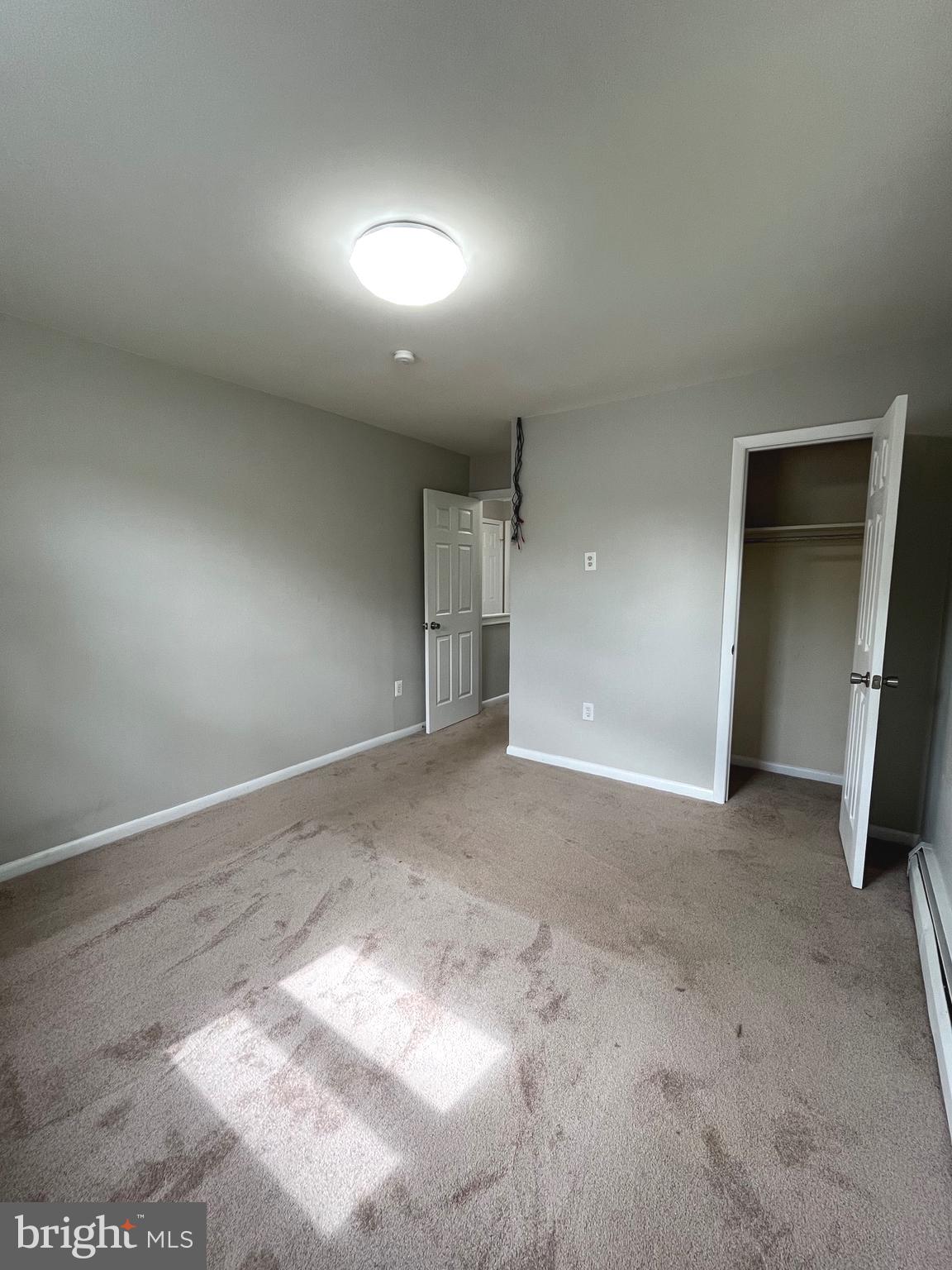 DALE CITY - Residential Lease