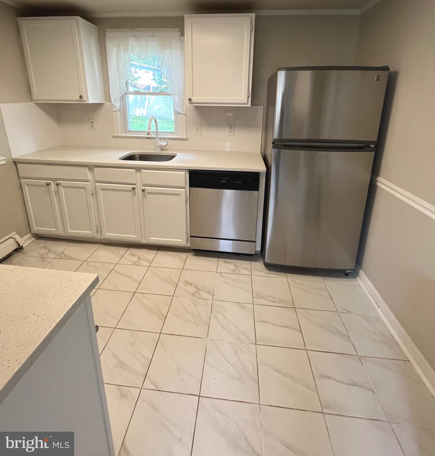 DALE CITY - Residential Lease