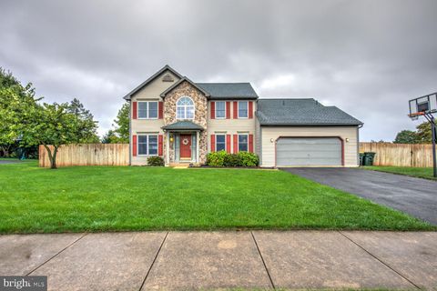 154 LARCH LANE DENVER PA 17517
