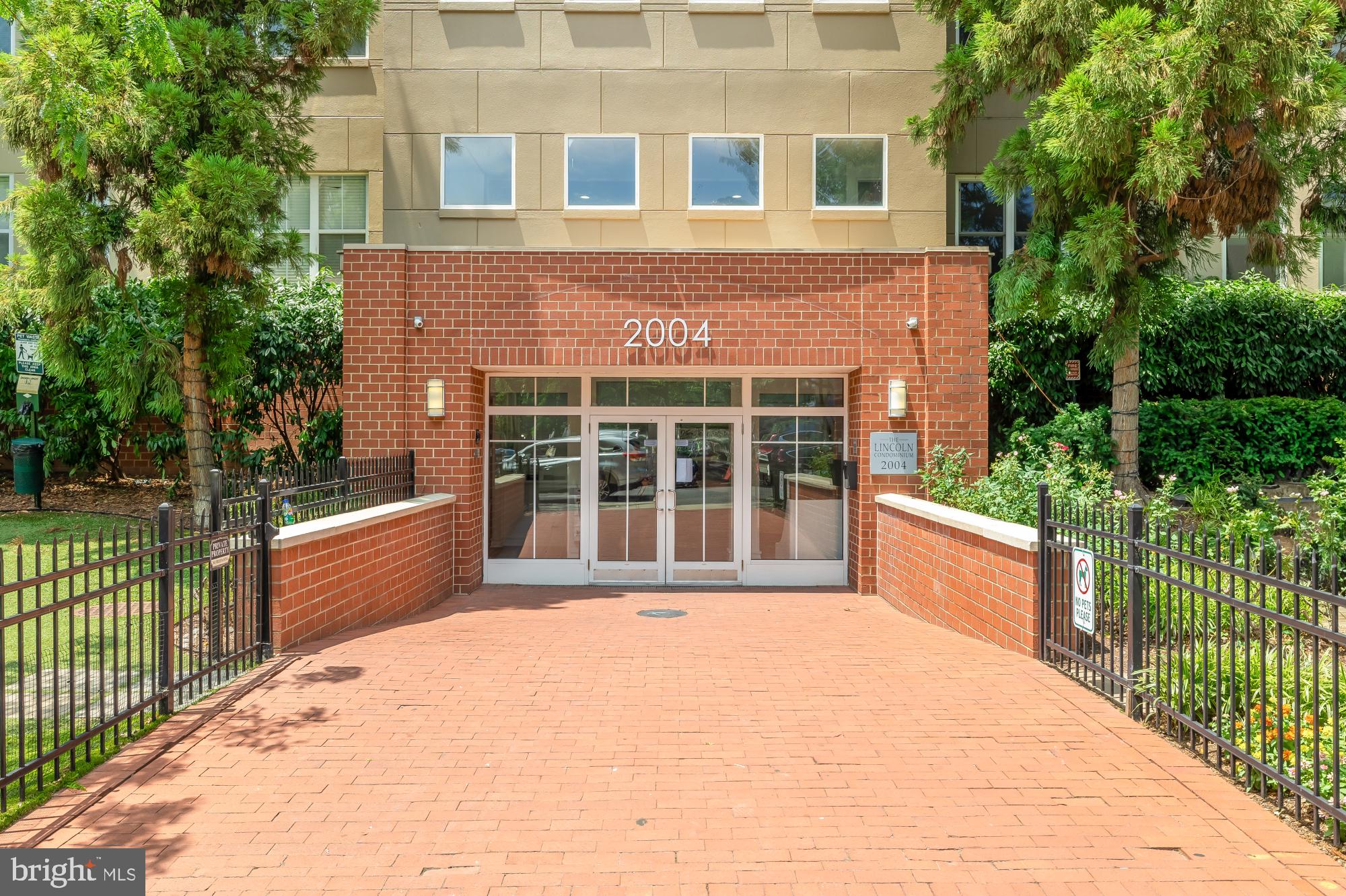 2004 11TH STREET NW 124
