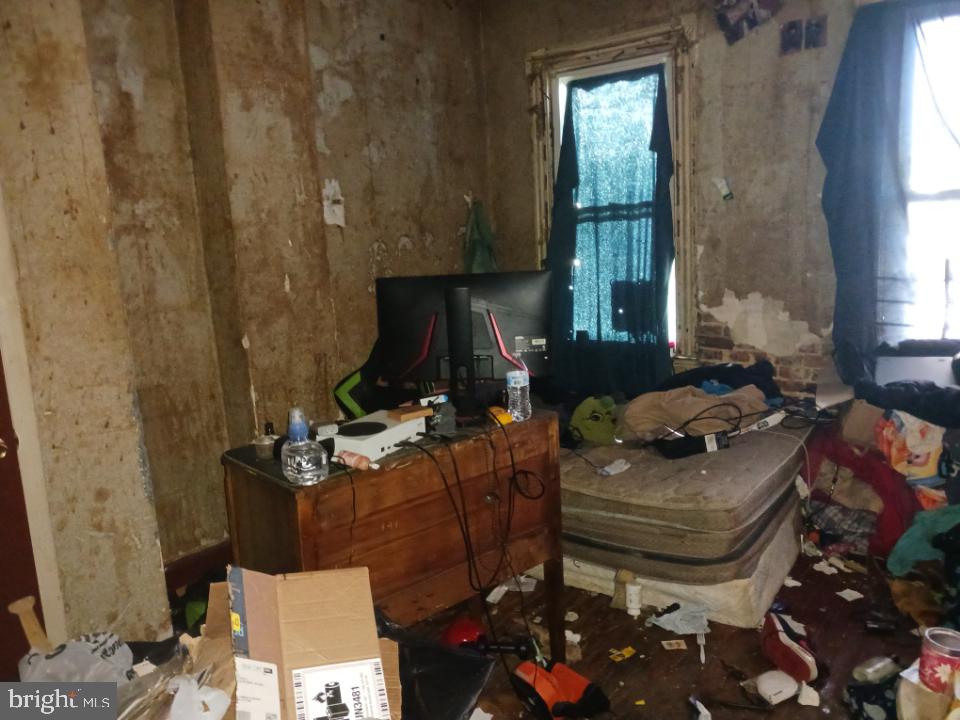 MONDAWMIN - Residential