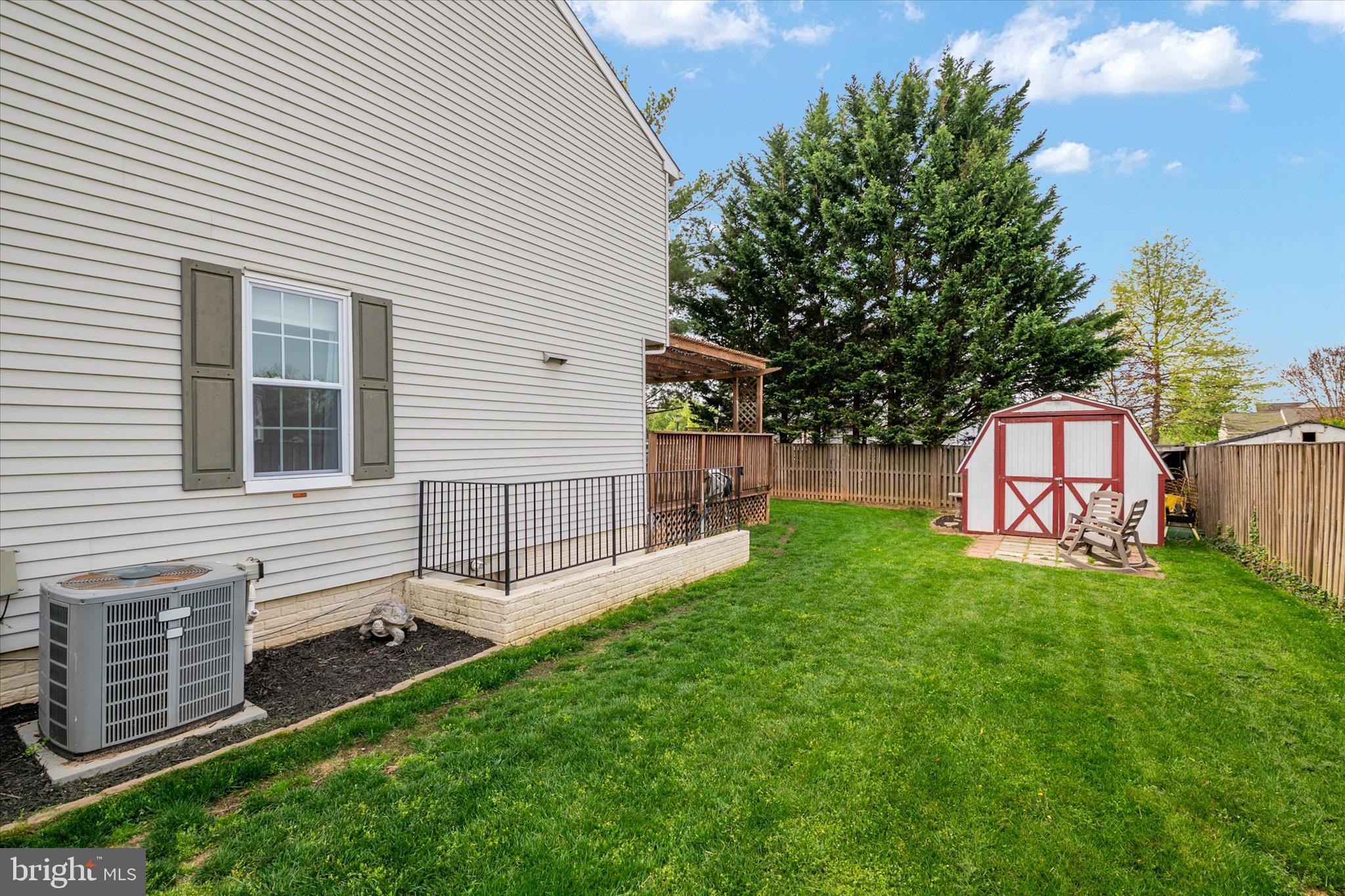 FOUR SEASONS ESTATES - Residential