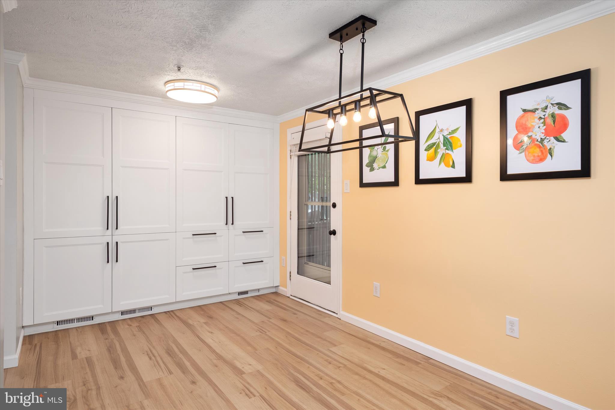 FOUR SEASONS ESTATES - Residential