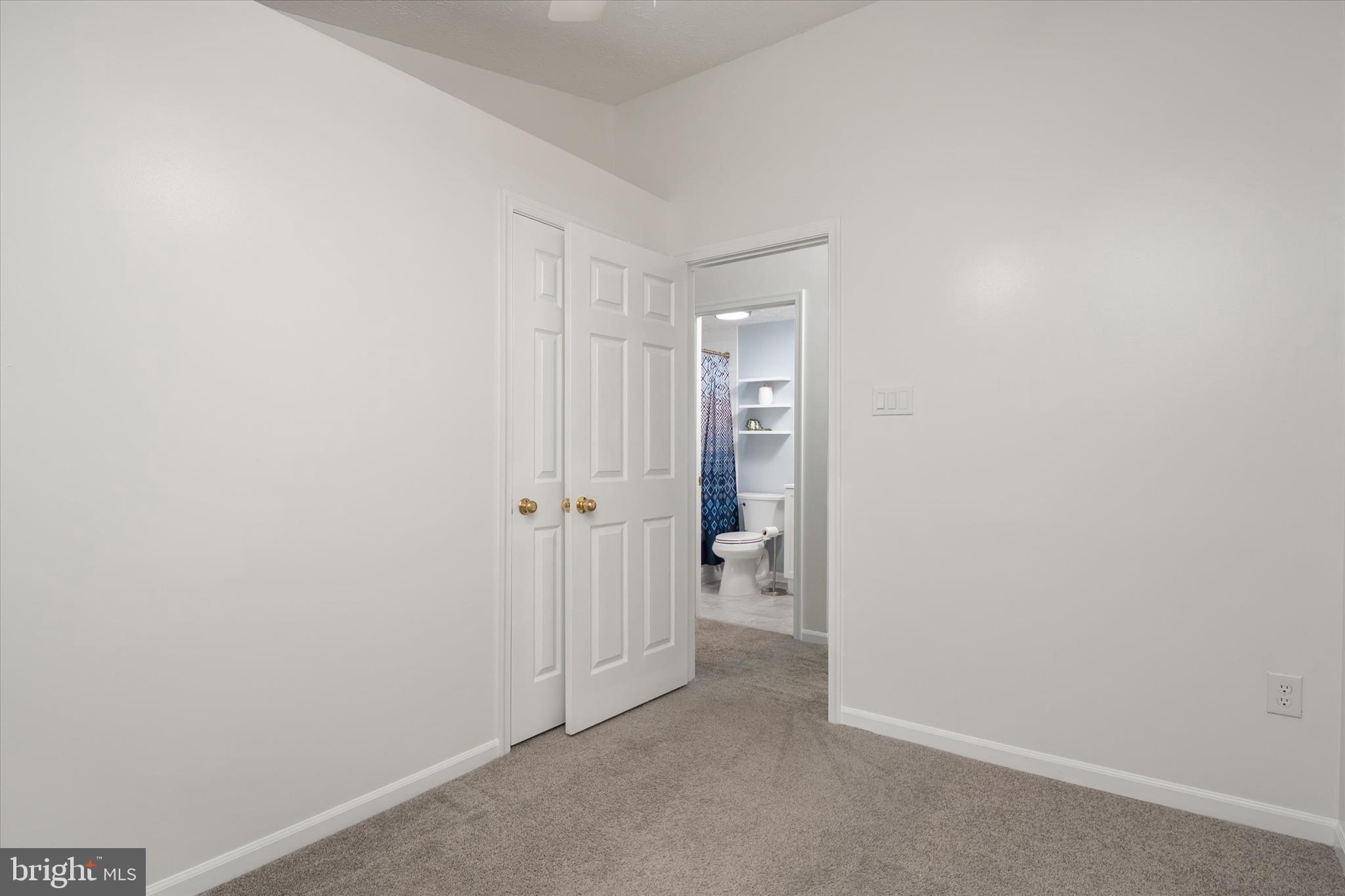 FOUR SEASONS ESTATES - Residential