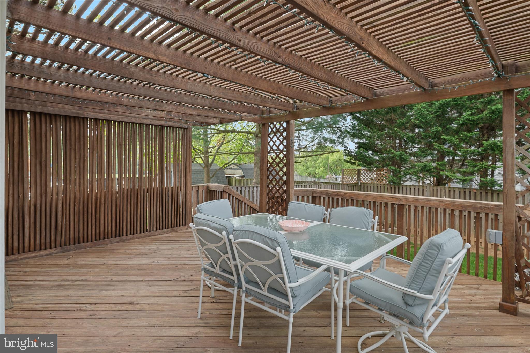 FOUR SEASONS ESTATES - Residential