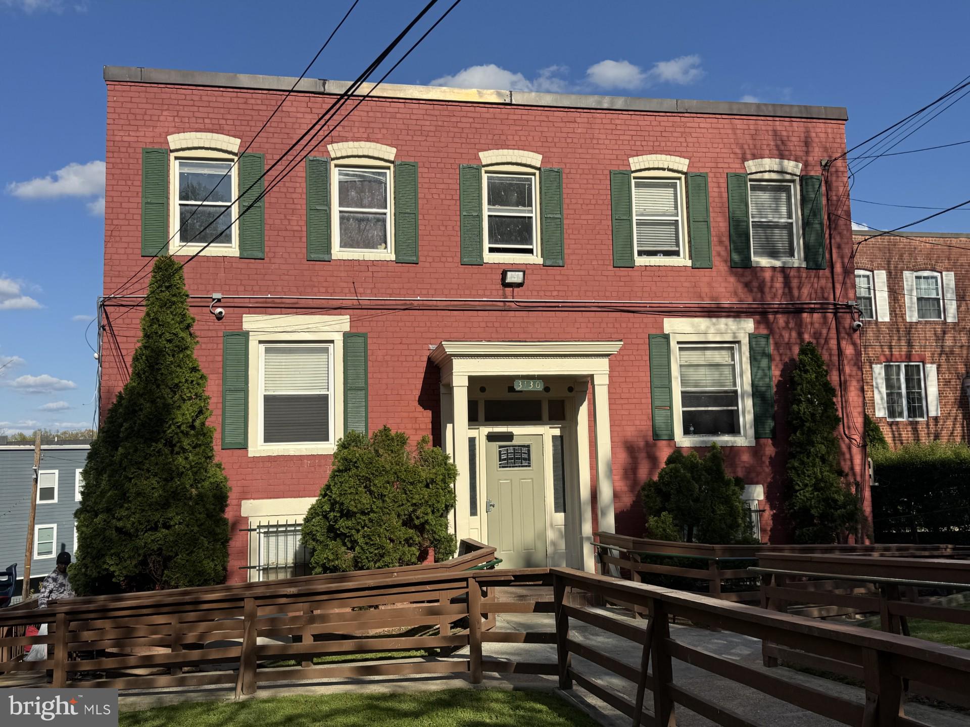 3130 BUENA VISTA TERRACE SE