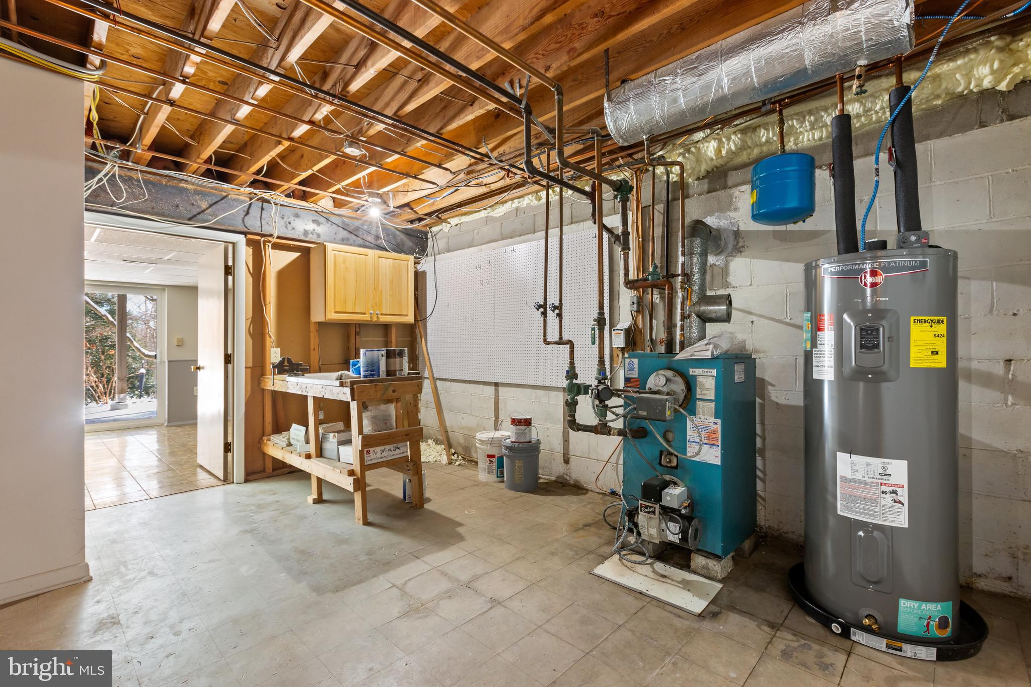 MERRYMAN HEIGHTS - Residential