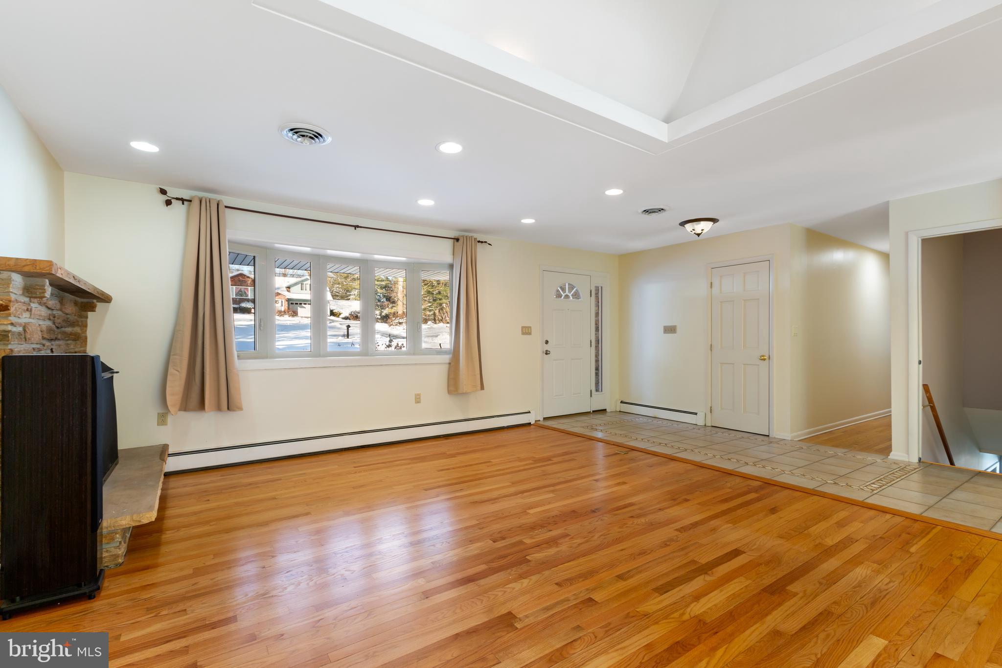 MERRYMAN HEIGHTS - Residential