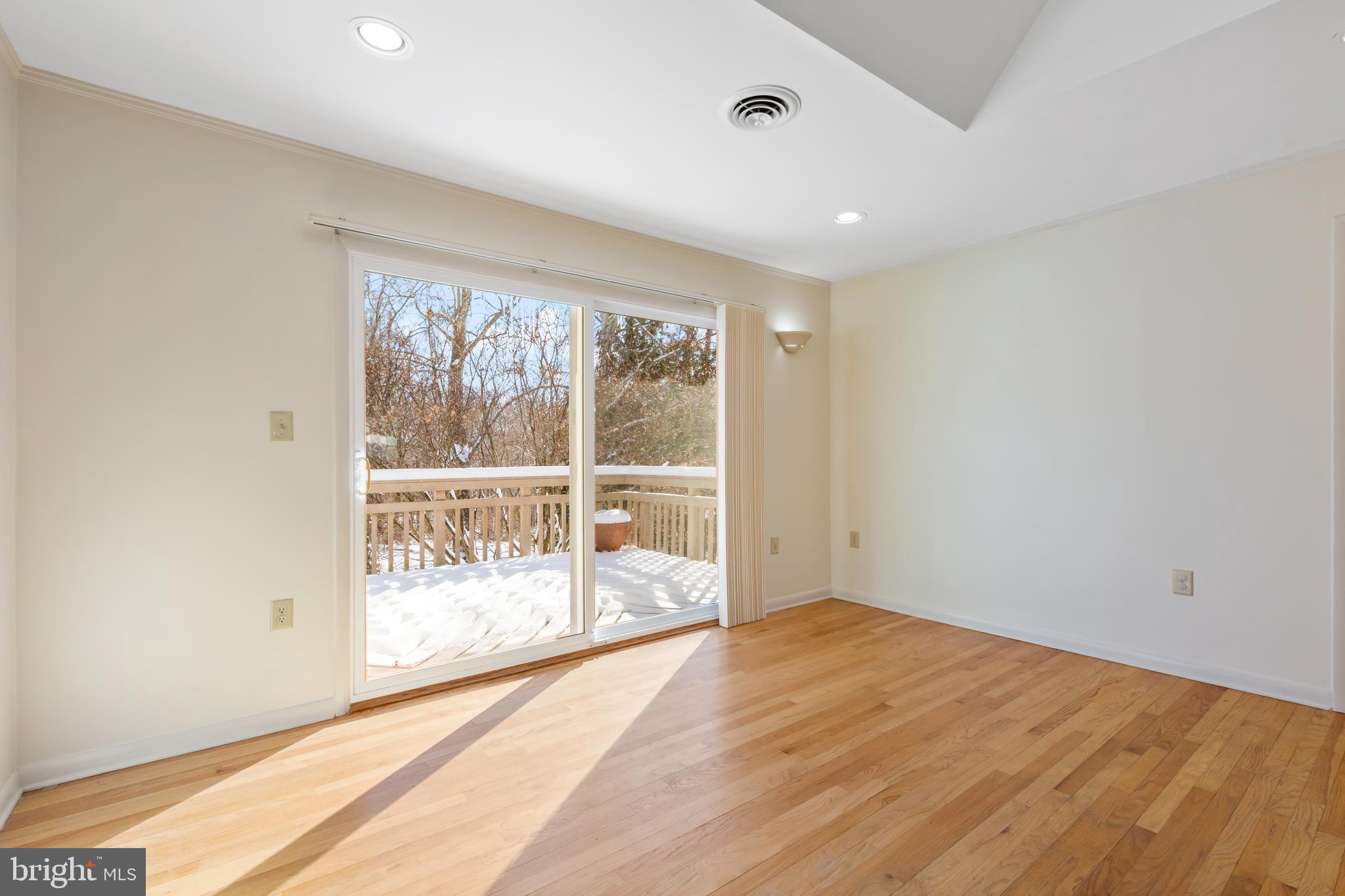 MERRYMAN HEIGHTS - Residential