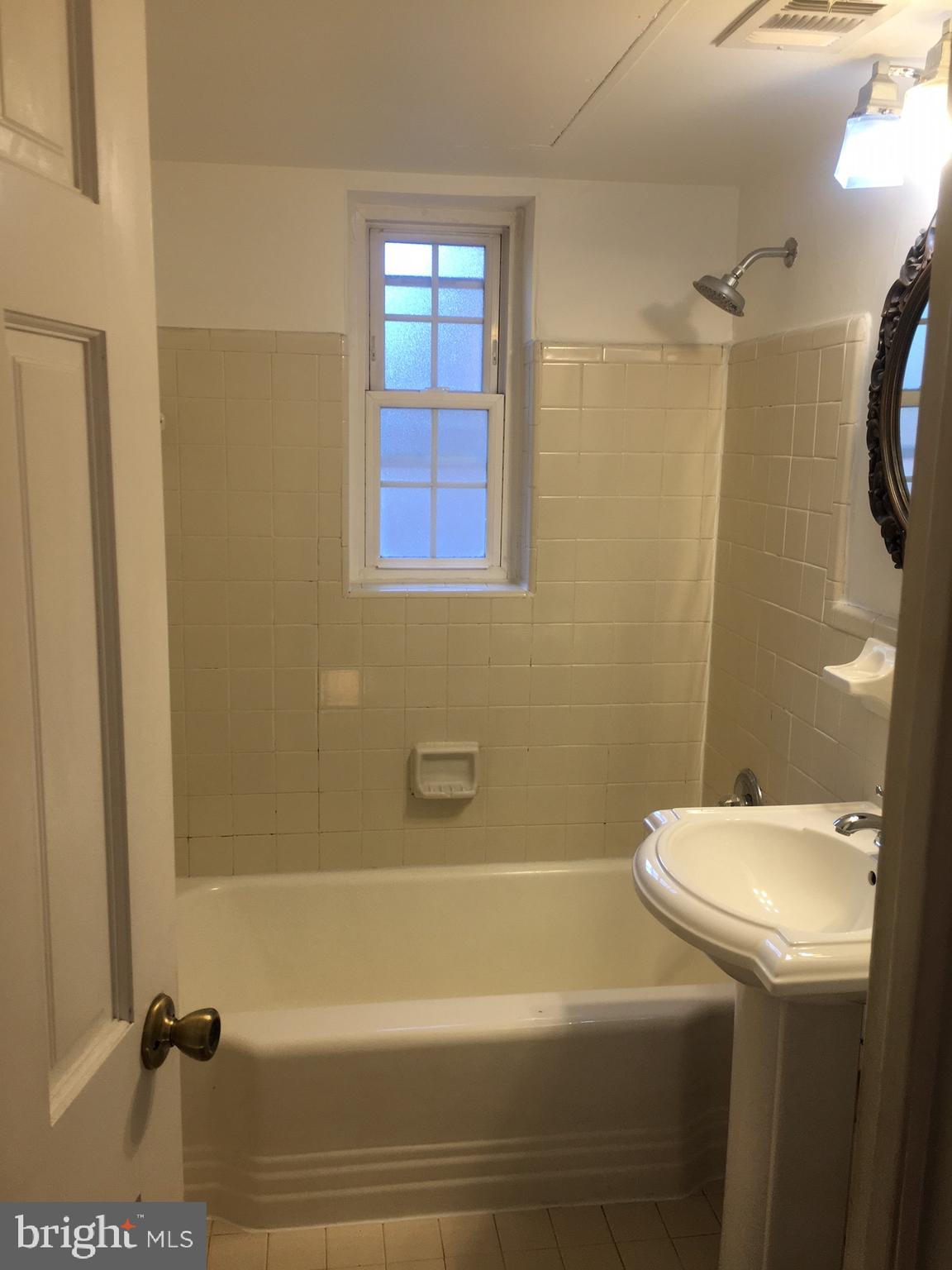 WESTMORELAND TERRACE - Residential Lease