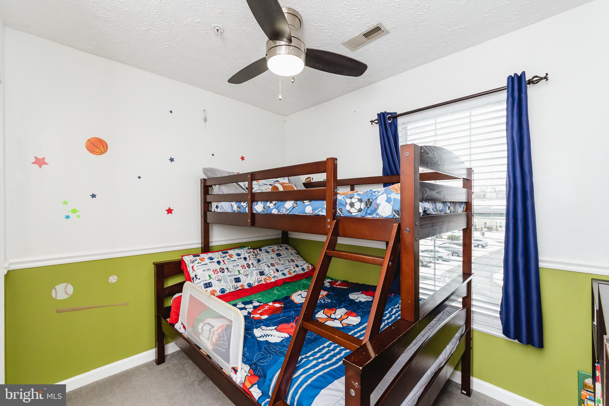 HUNTERS RUN - Residential Lease