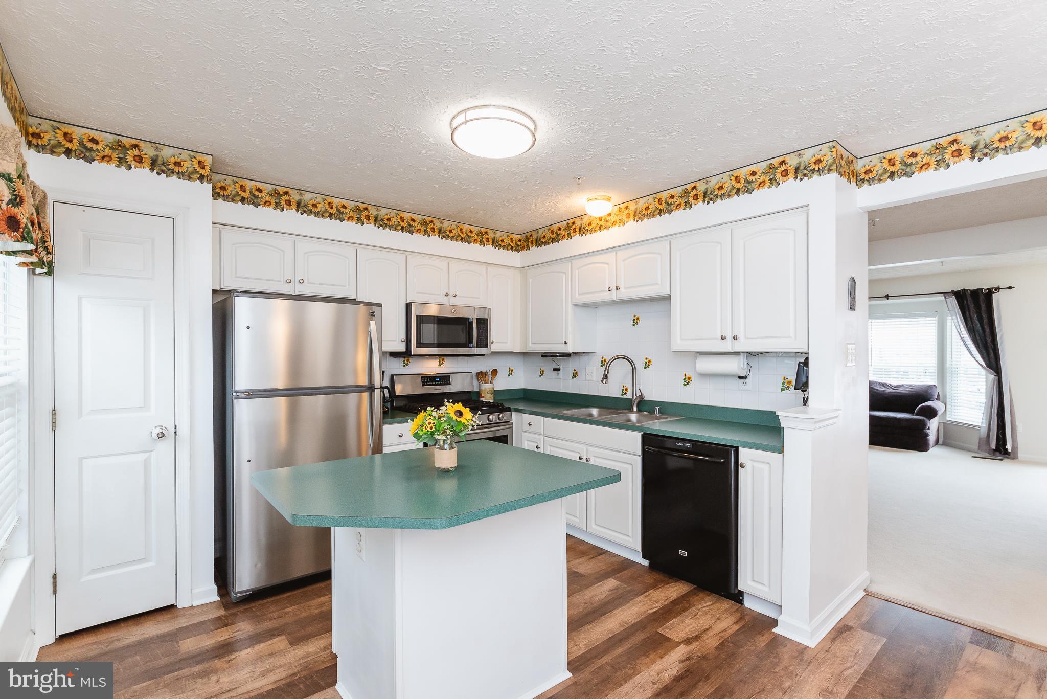HUNTERS RUN - Residential Lease
