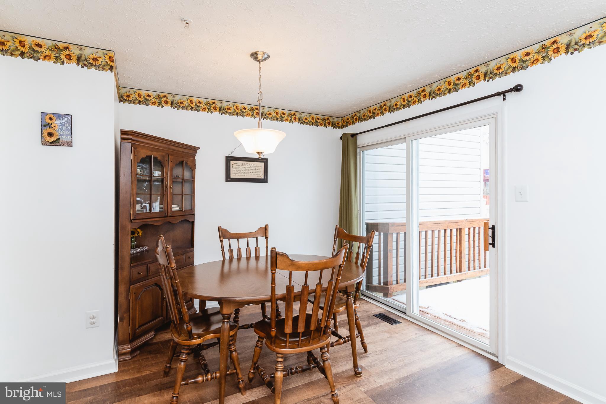 HUNTERS RUN - Residential Lease