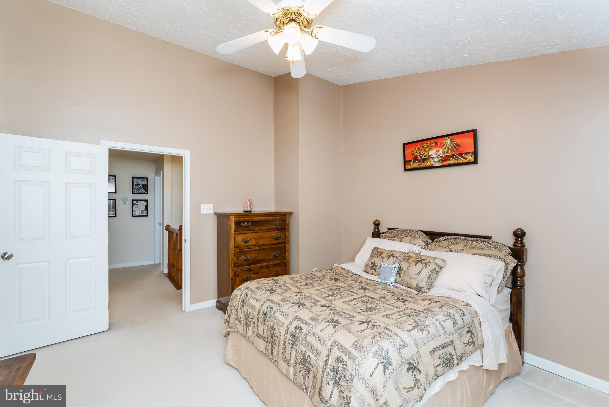HUNTERS RUN - Residential Lease