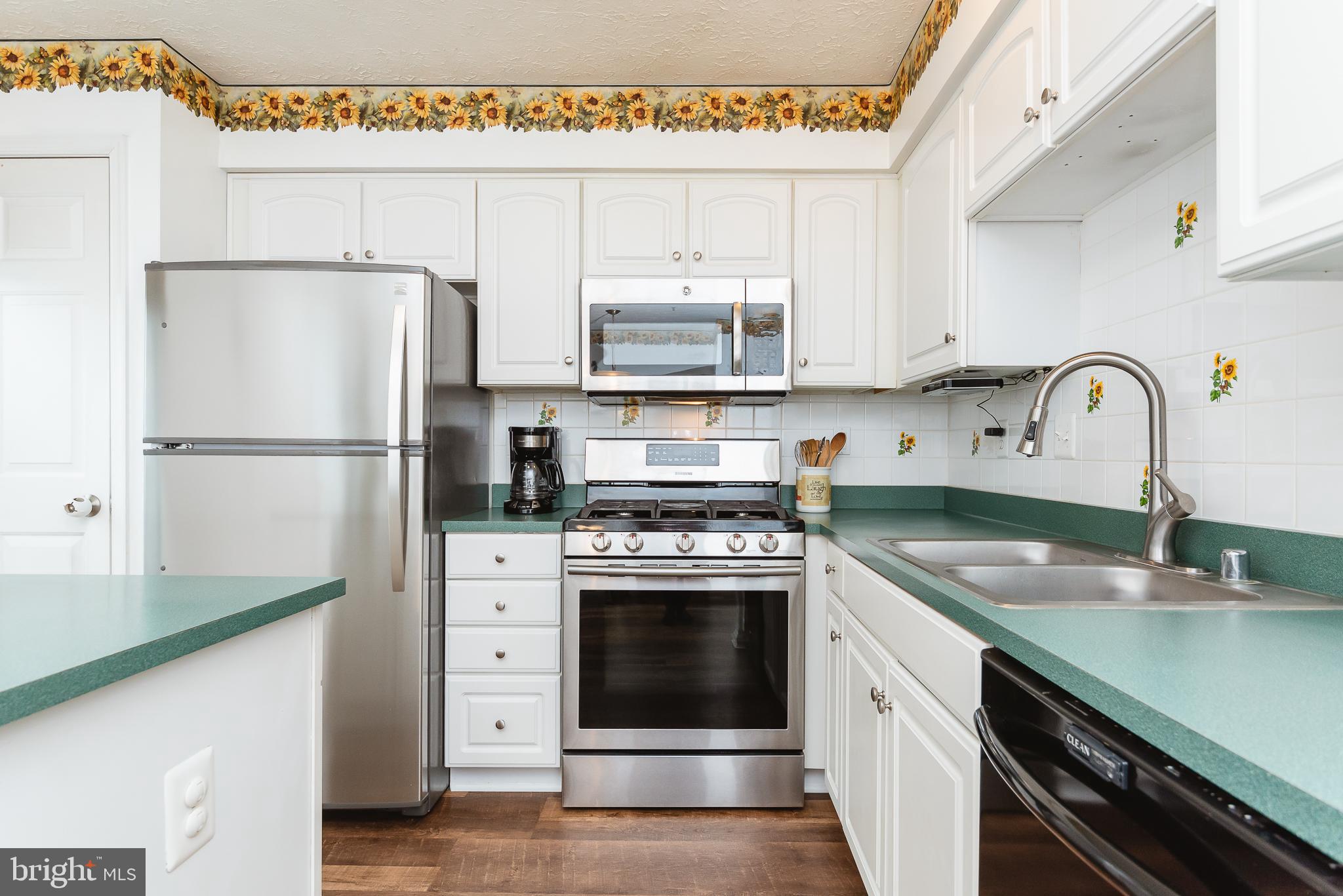HUNTERS RUN - Residential Lease