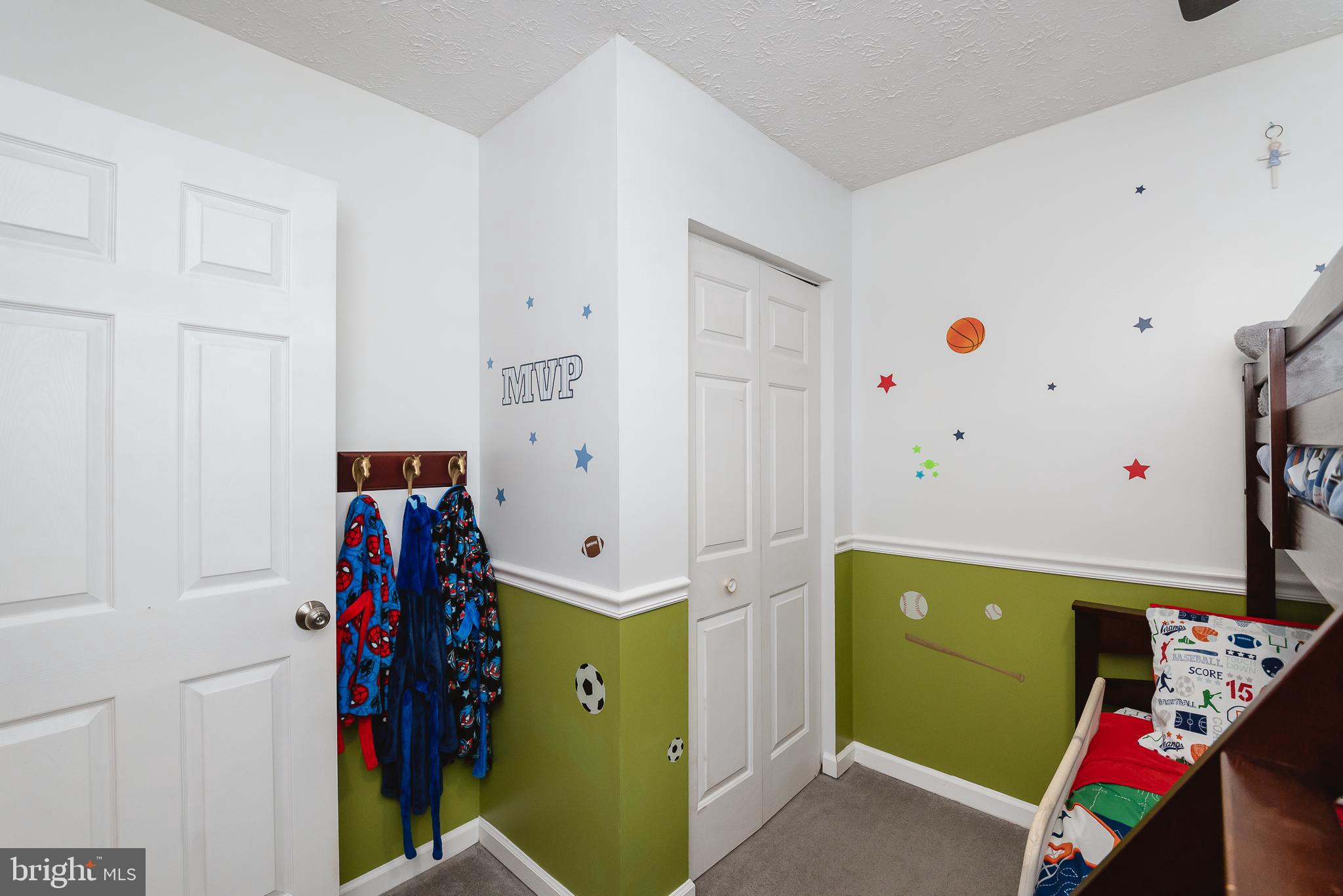 HUNTERS RUN - Residential Lease