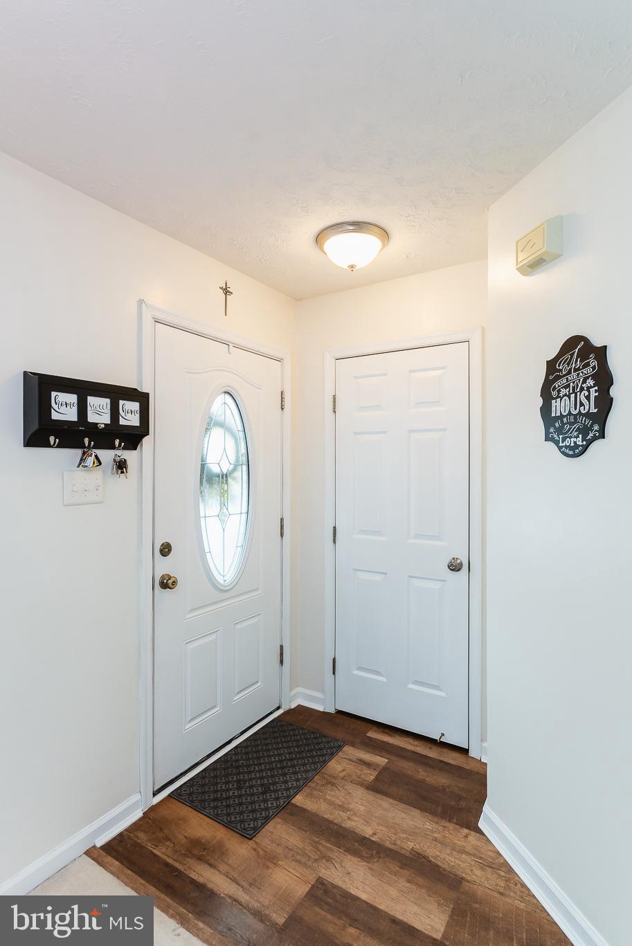 HUNTERS RUN - Residential Lease
