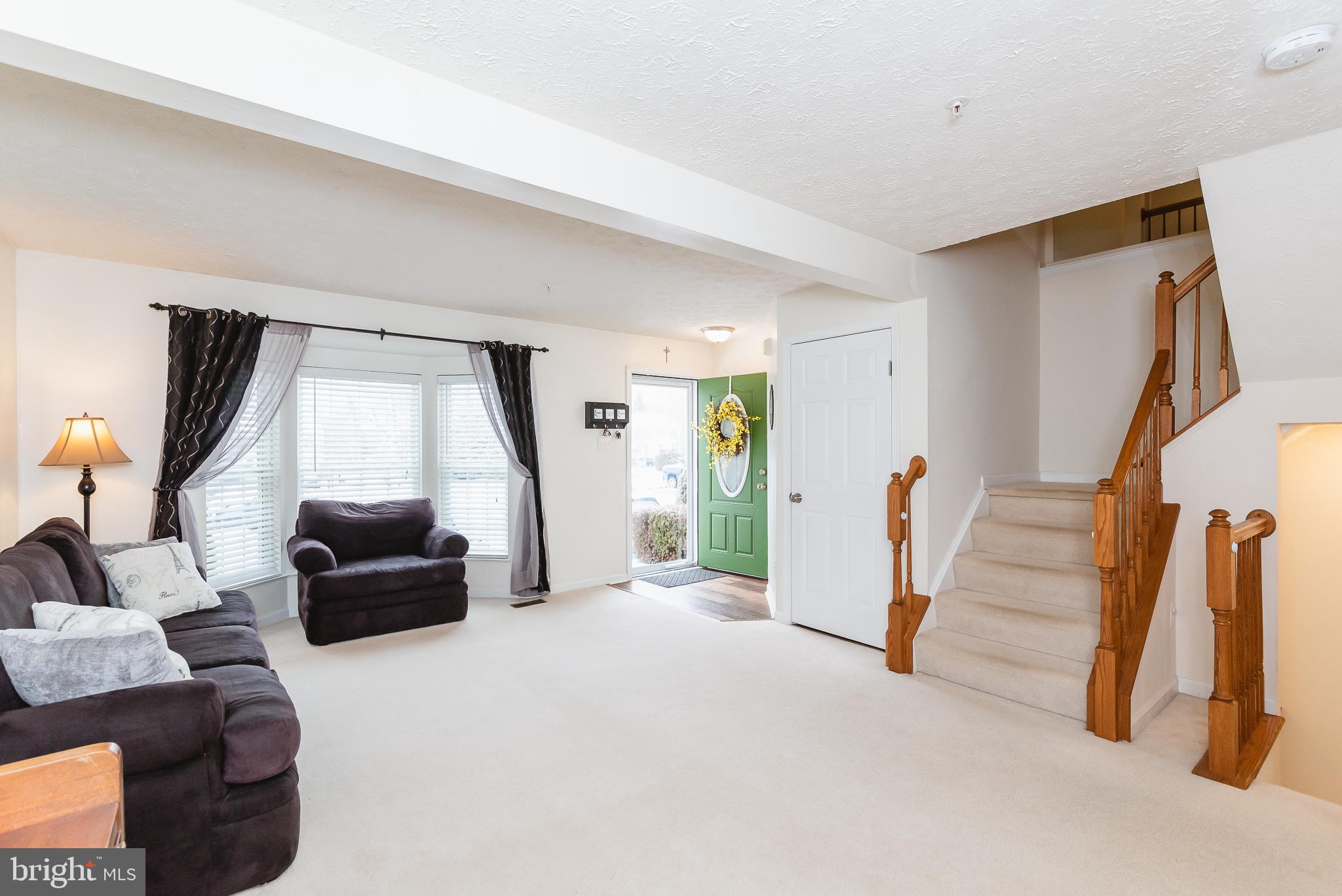 HUNTERS RUN - Residential Lease