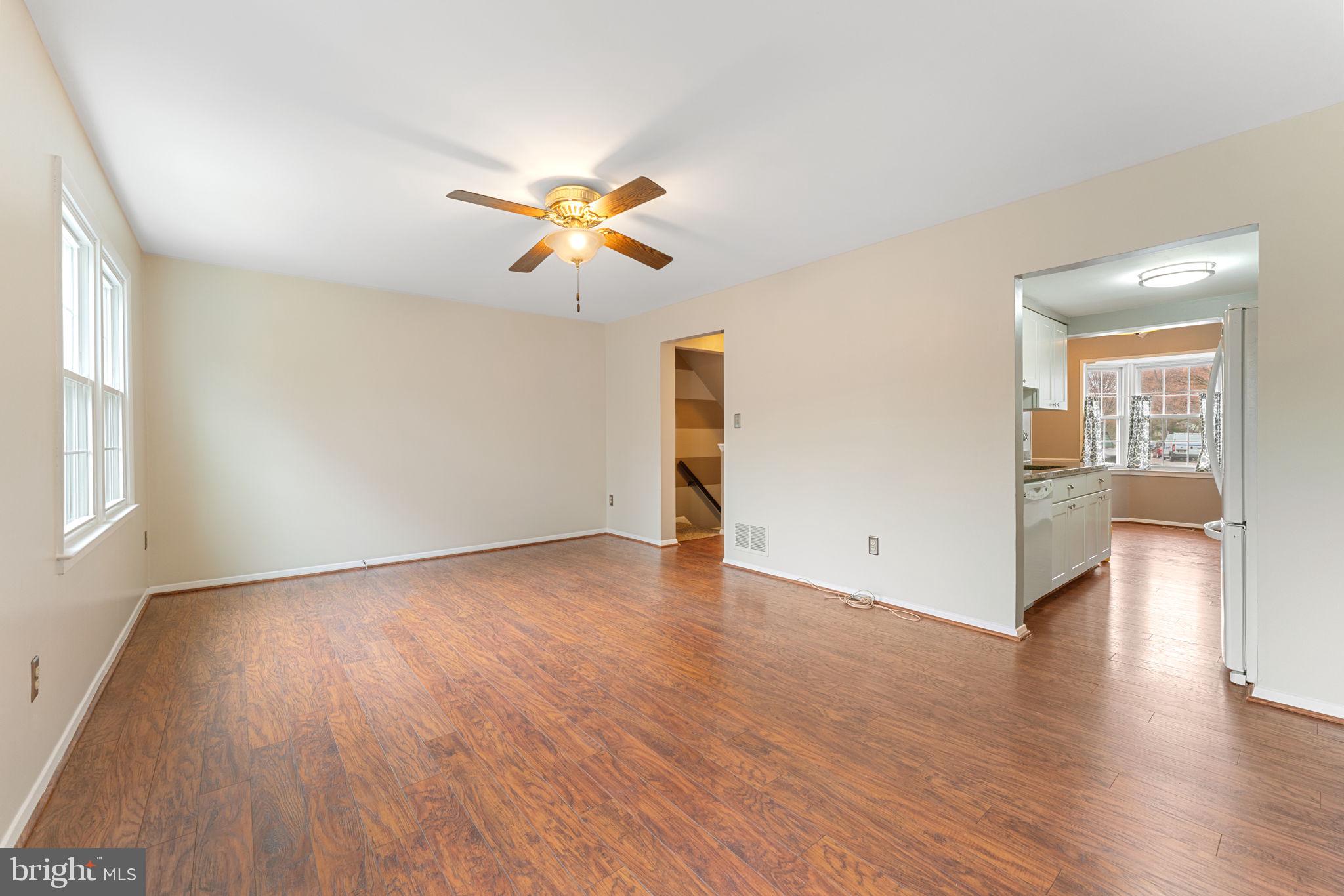 CROFTON SQUARE - Residential Lease