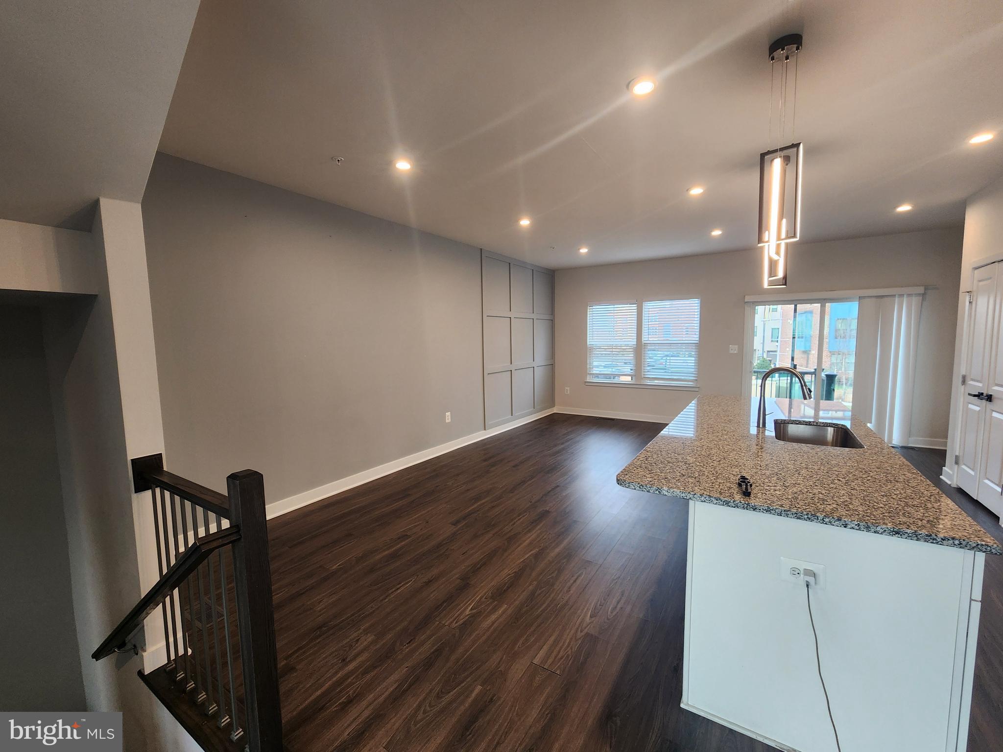 VILLAGE OF TOWNE SQUARE - Residential