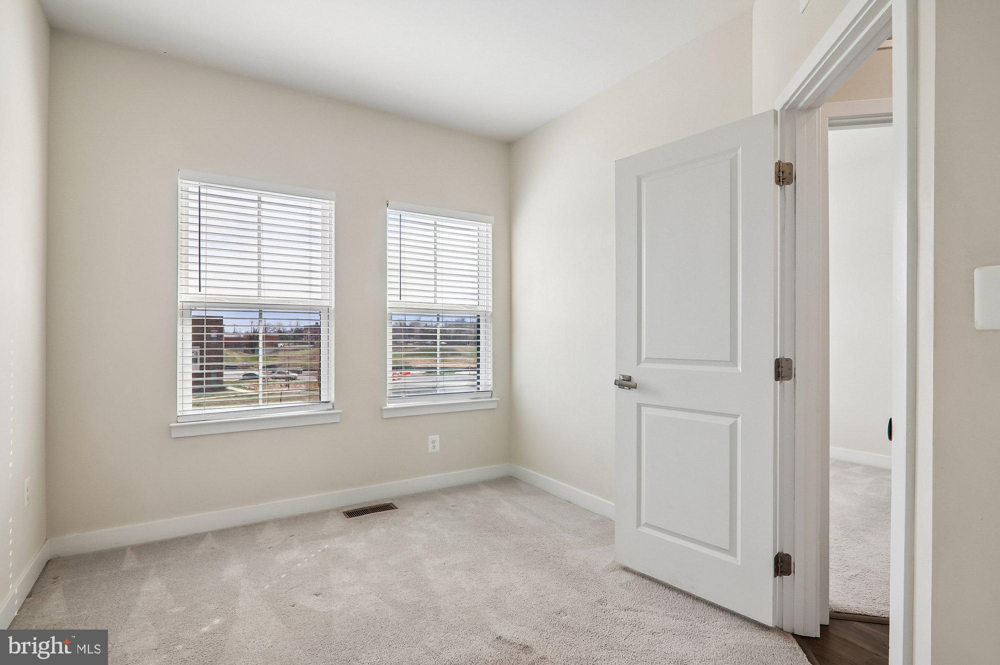 VILLAGE OF TOWNE SQUARE - Residential