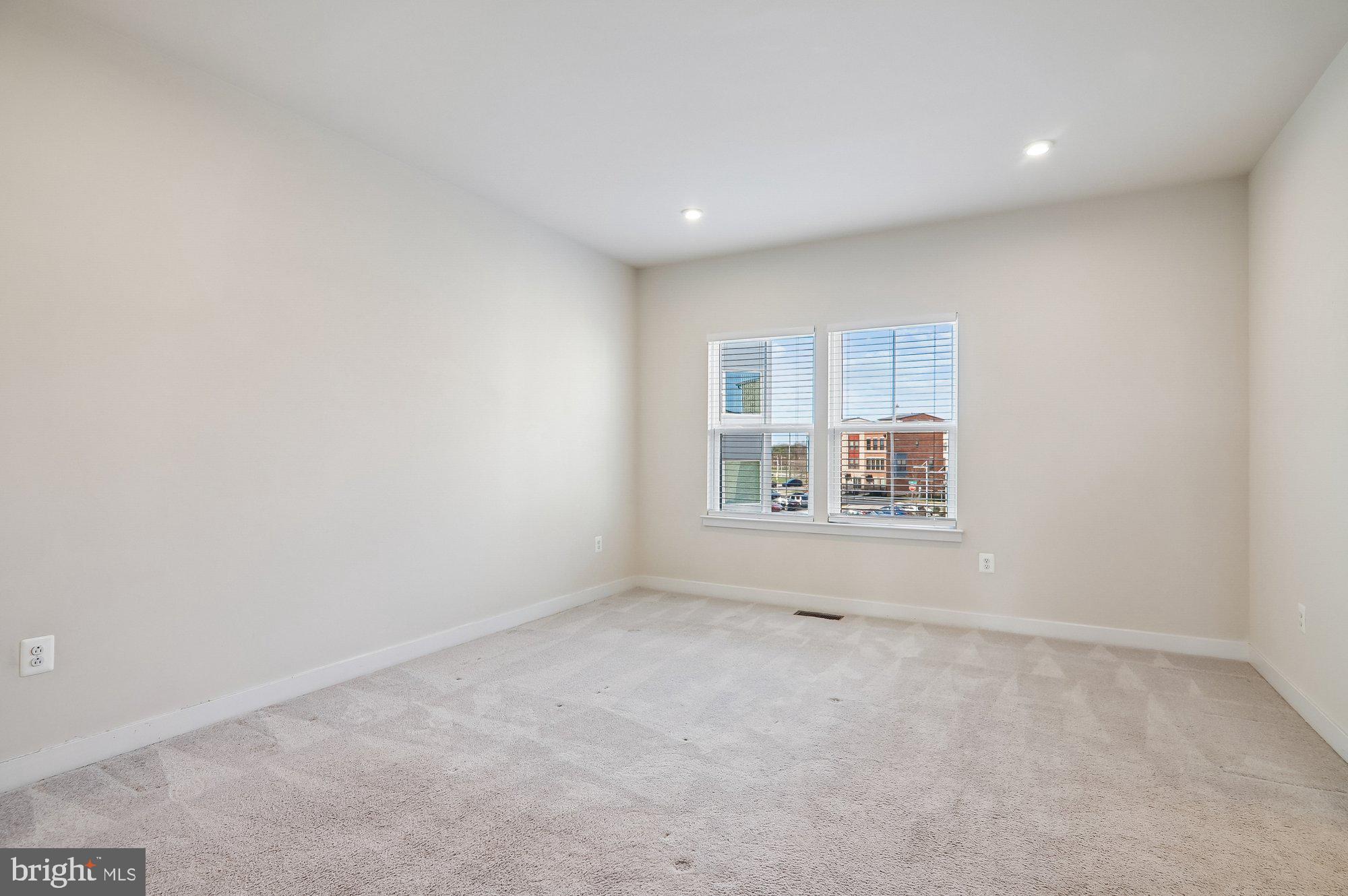 VILLAGE OF TOWNE SQUARE - Residential