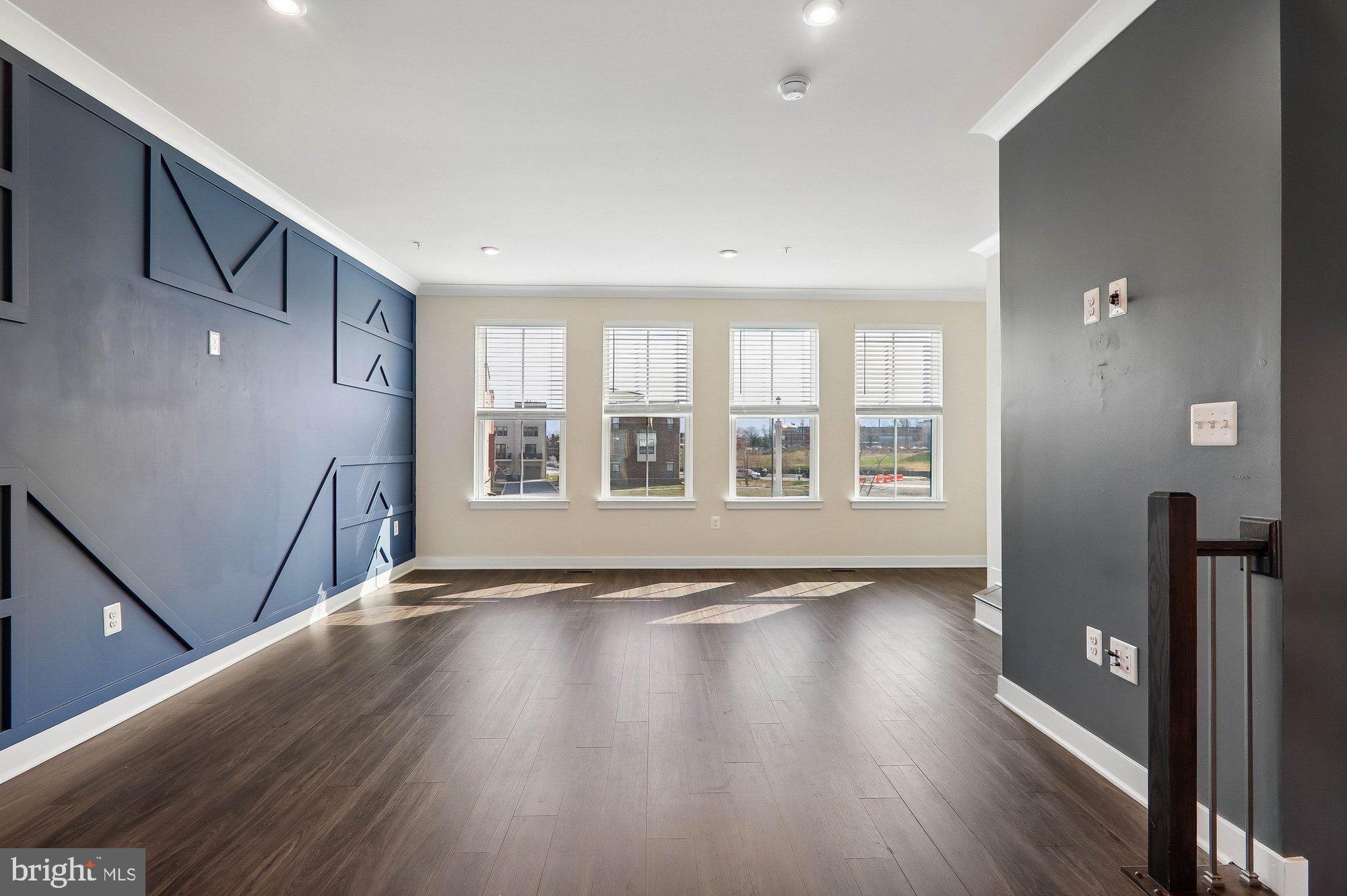 VILLAGE OF TOWNE SQUARE - Residential