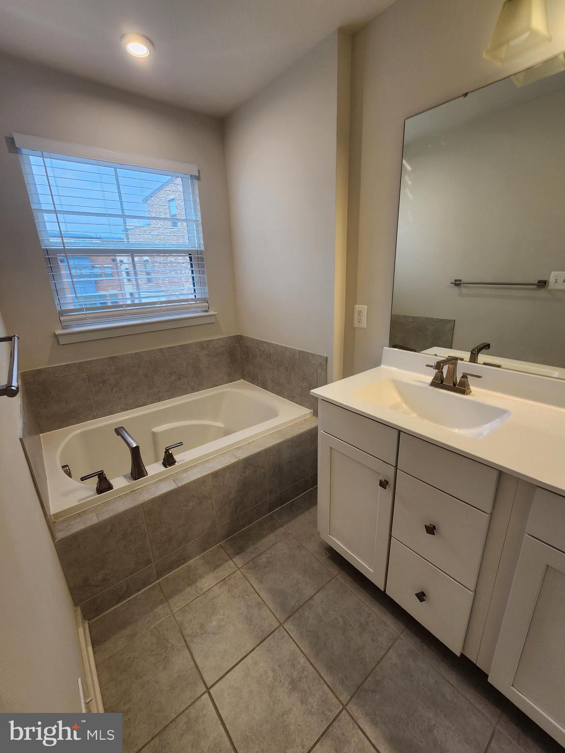 VILLAGE OF TOWNE SQUARE - Residential