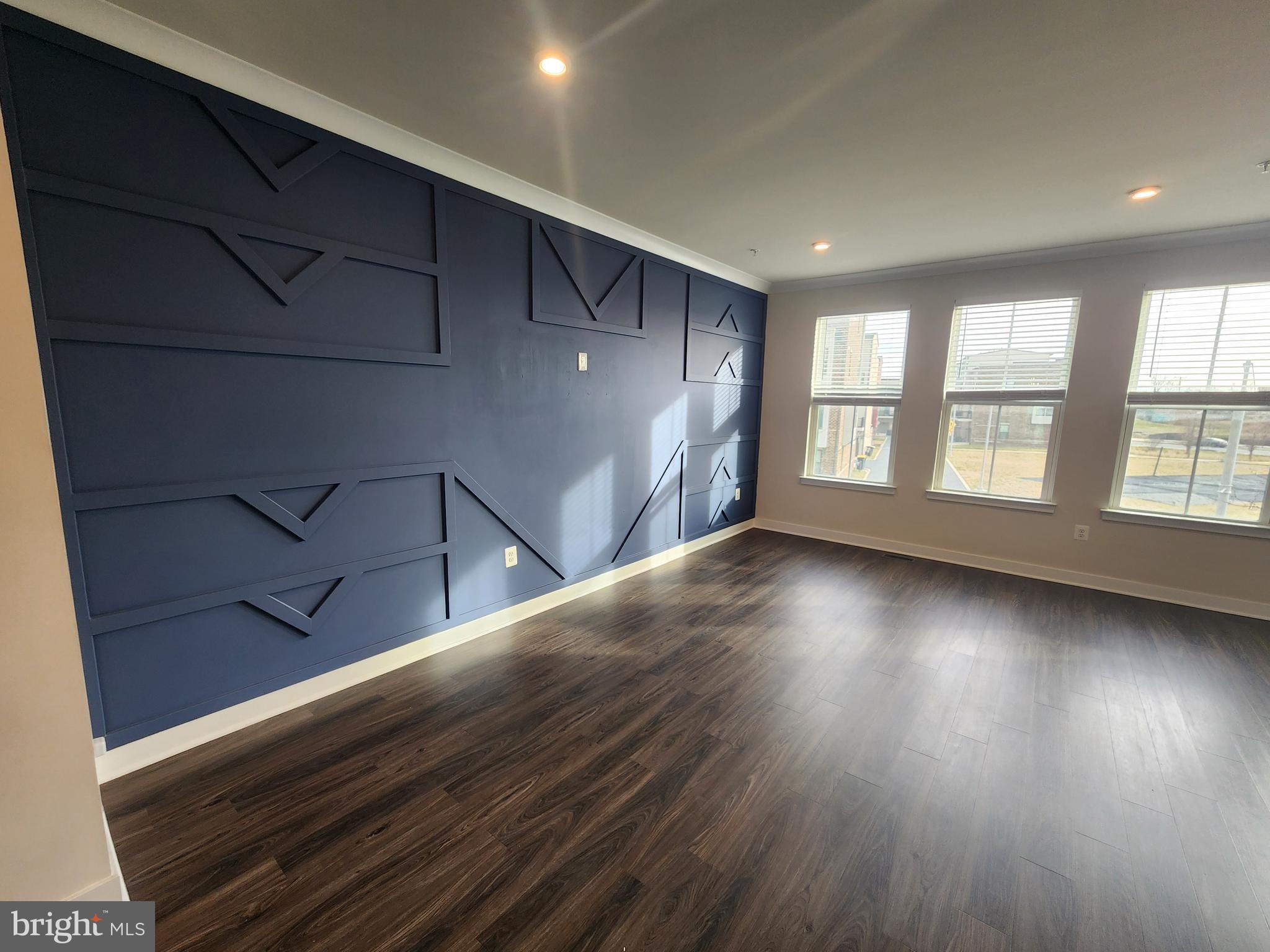 VILLAGE OF TOWNE SQUARE - Residential