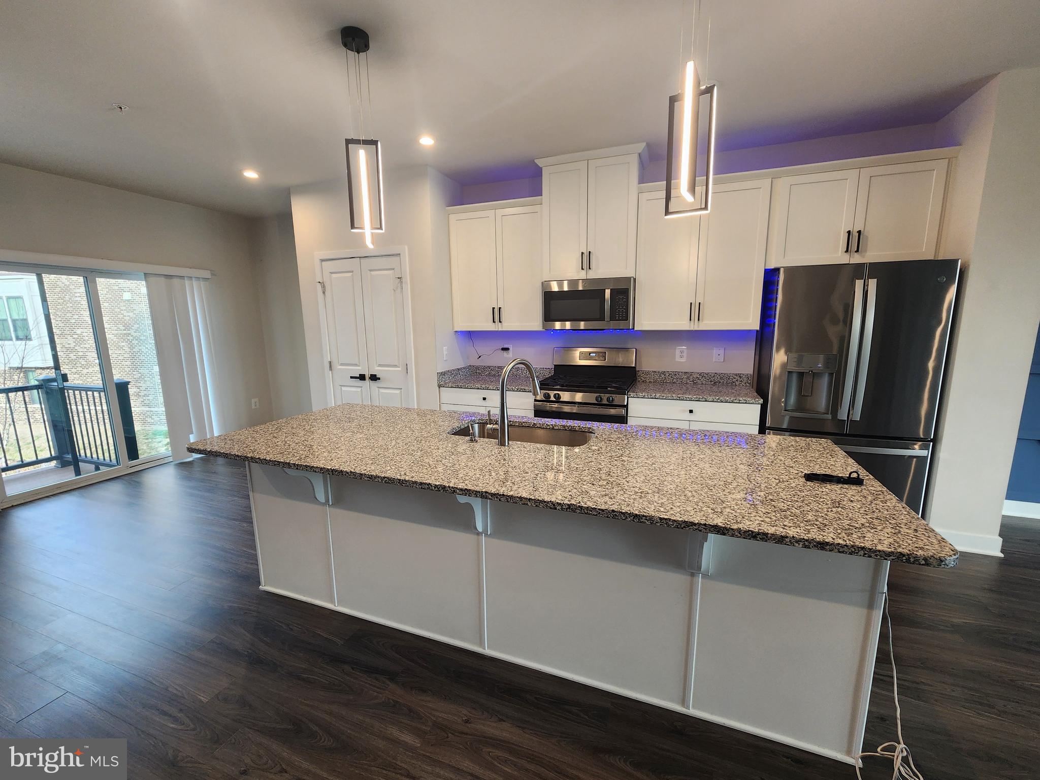 VILLAGE OF TOWNE SQUARE - Residential