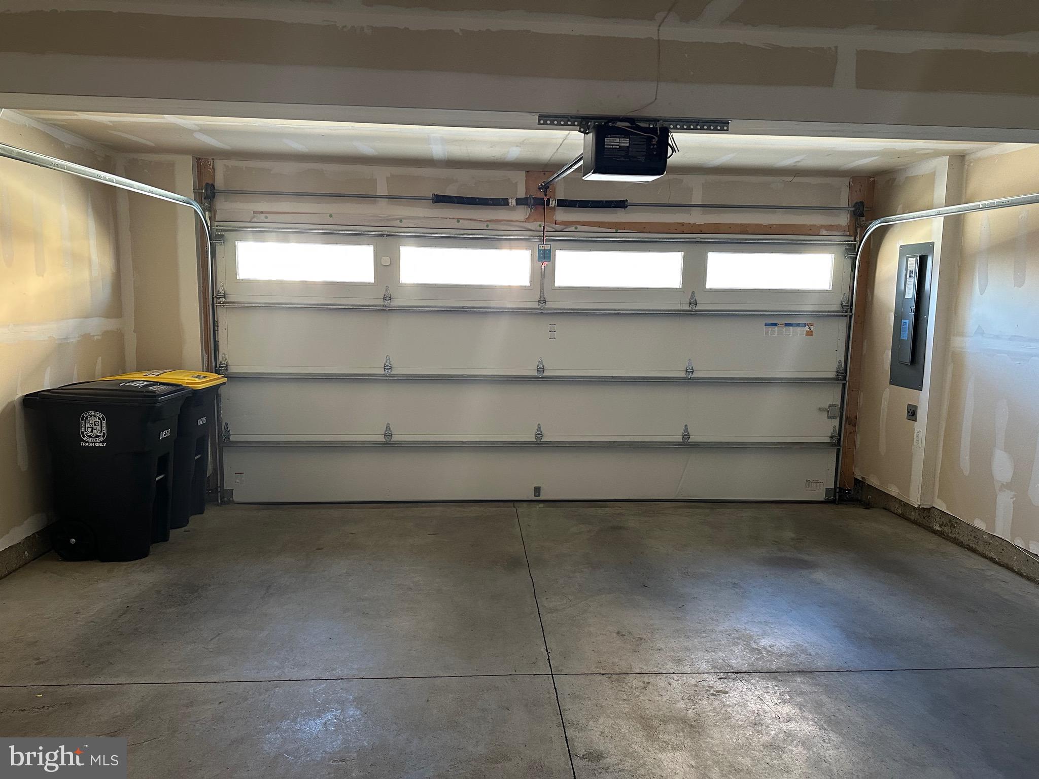 VILLAGE OF TOWNE SQUARE - Residential