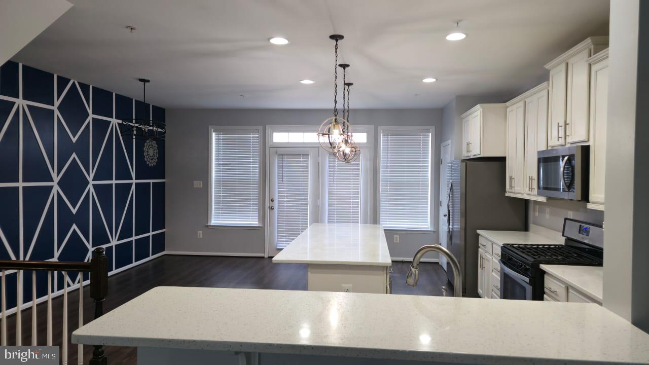 SPRING BANK - Residential Lease