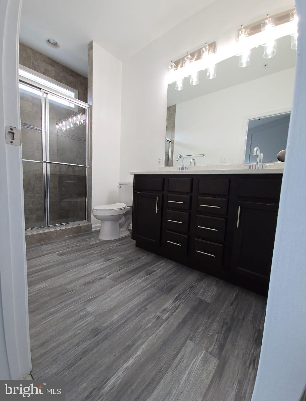 SPRING BANK - Residential Lease