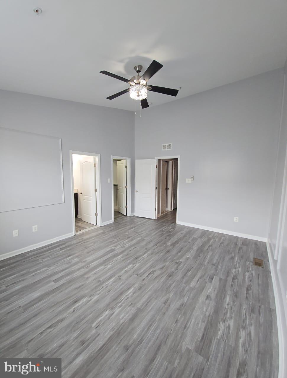 SPRING BANK - Residential Lease