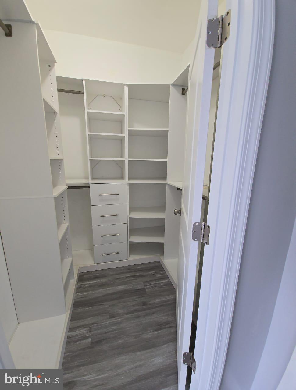 SPRING BANK - Residential Lease