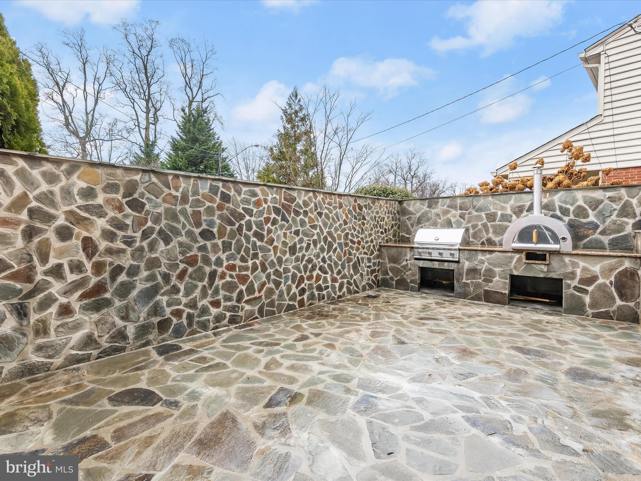 GREEN TREE MANOR - Residential