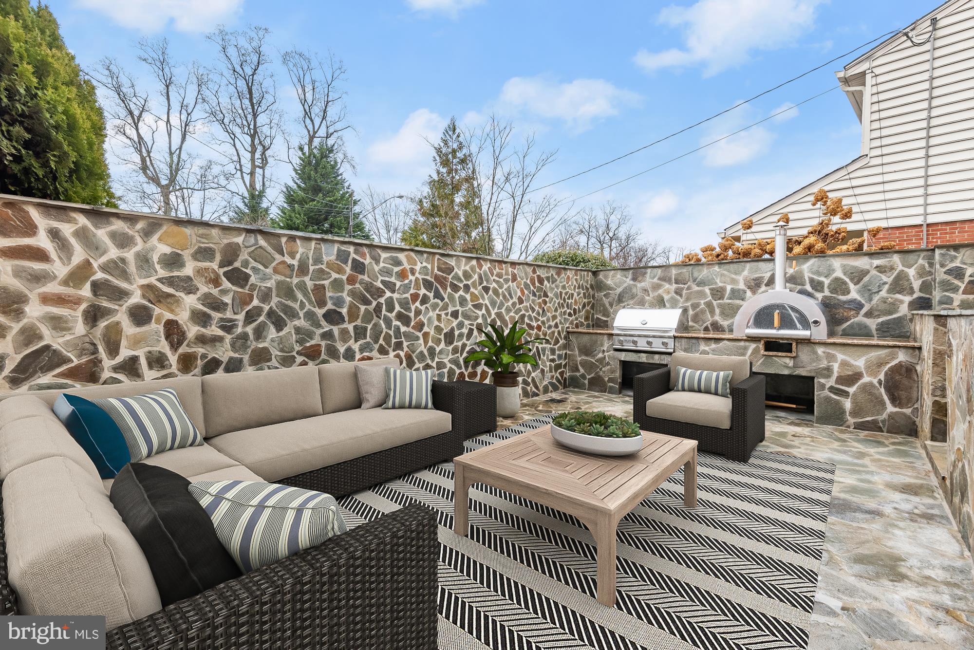 GREEN TREE MANOR - Residential