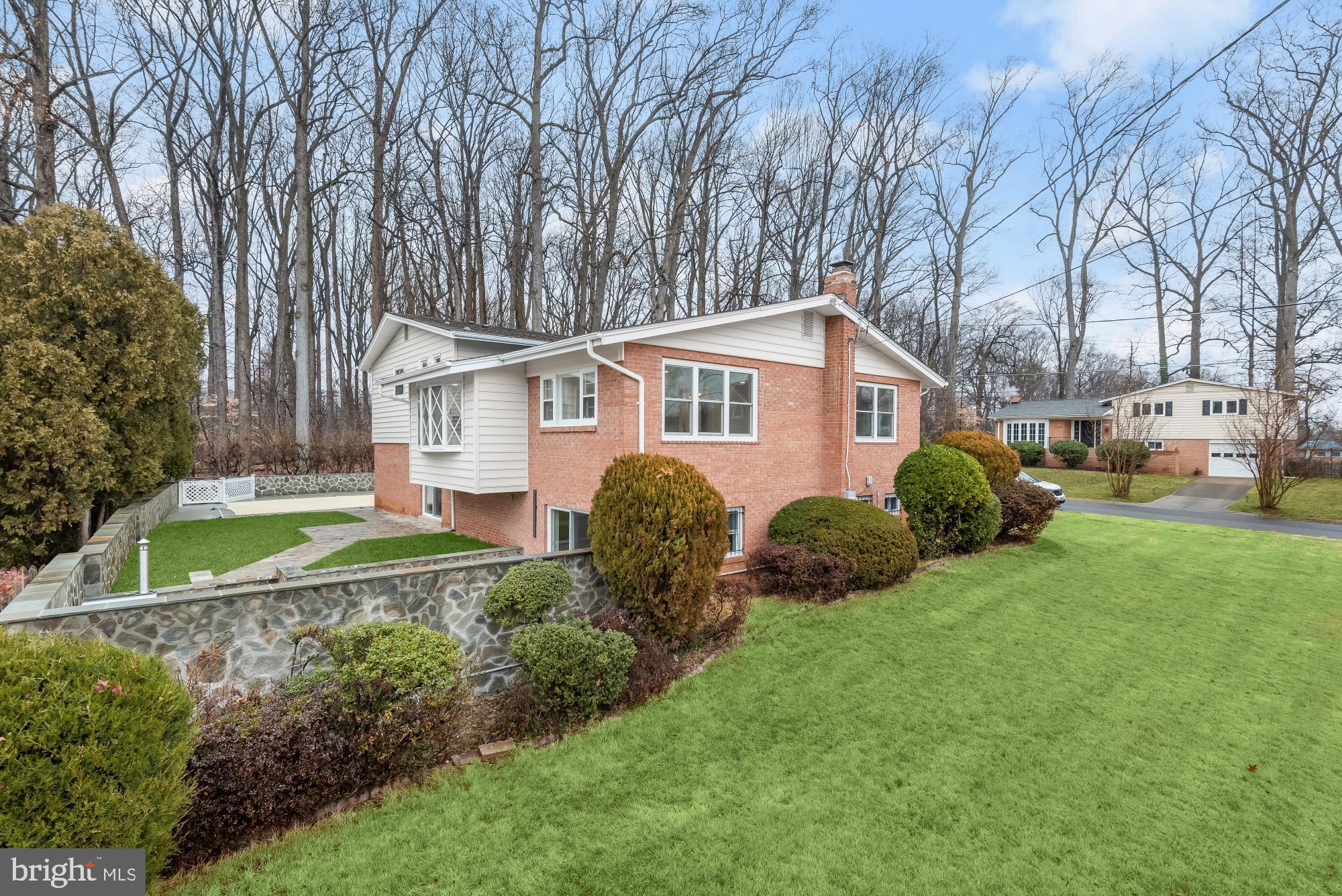 GREEN TREE MANOR - Residential